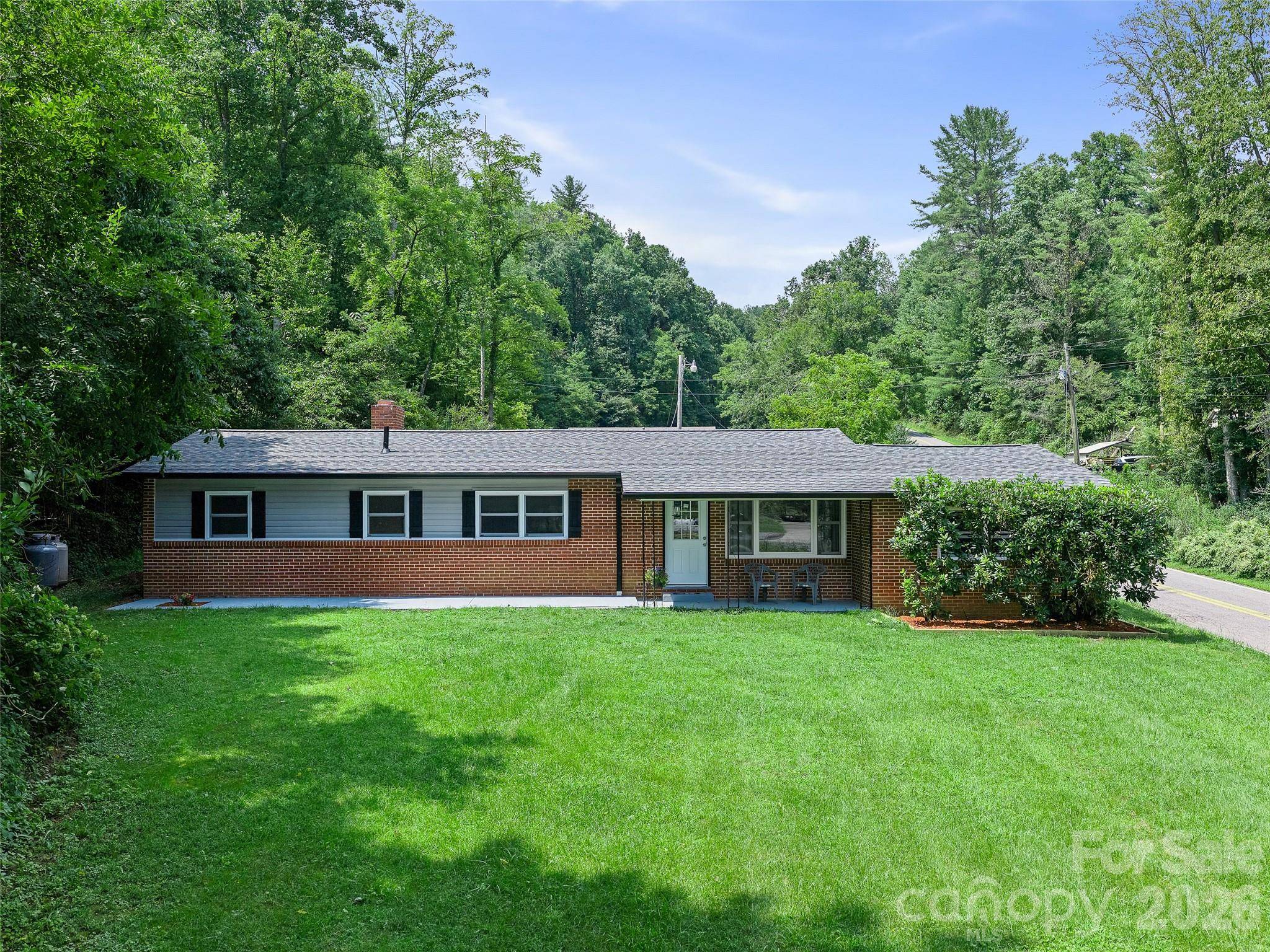 101 Sam Robertson RD, Burnsville, NC 28714