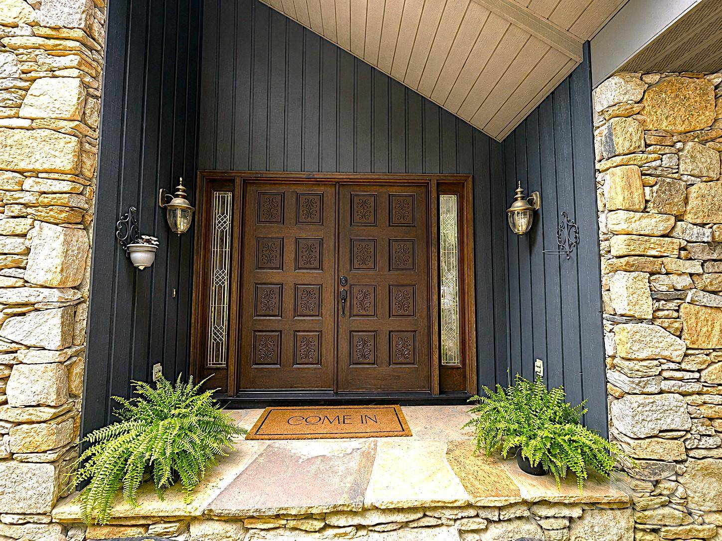 1105 High Vista DR, Mills River, NC 28759