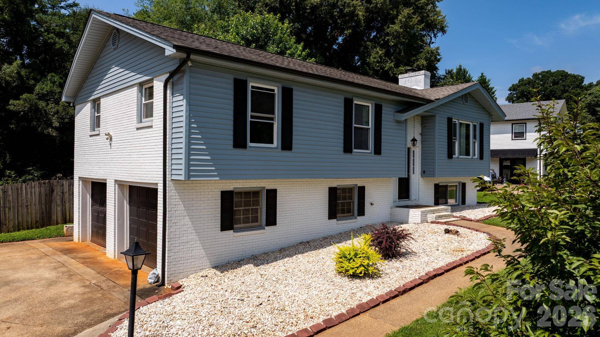 1197 Zion Church RD, Hickory, NC 28602