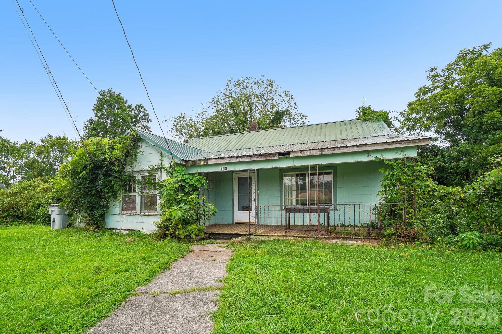 214 Sunset ST NW, Lenoir, NC 28645
