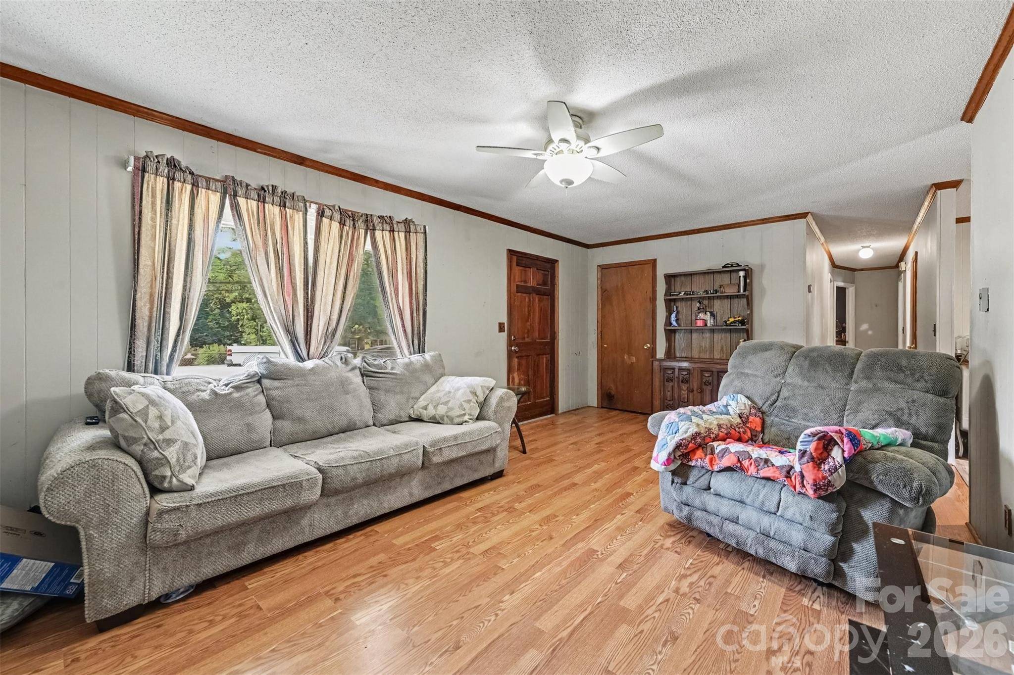 808 E Chestnut ST, Stanley, NC 28164