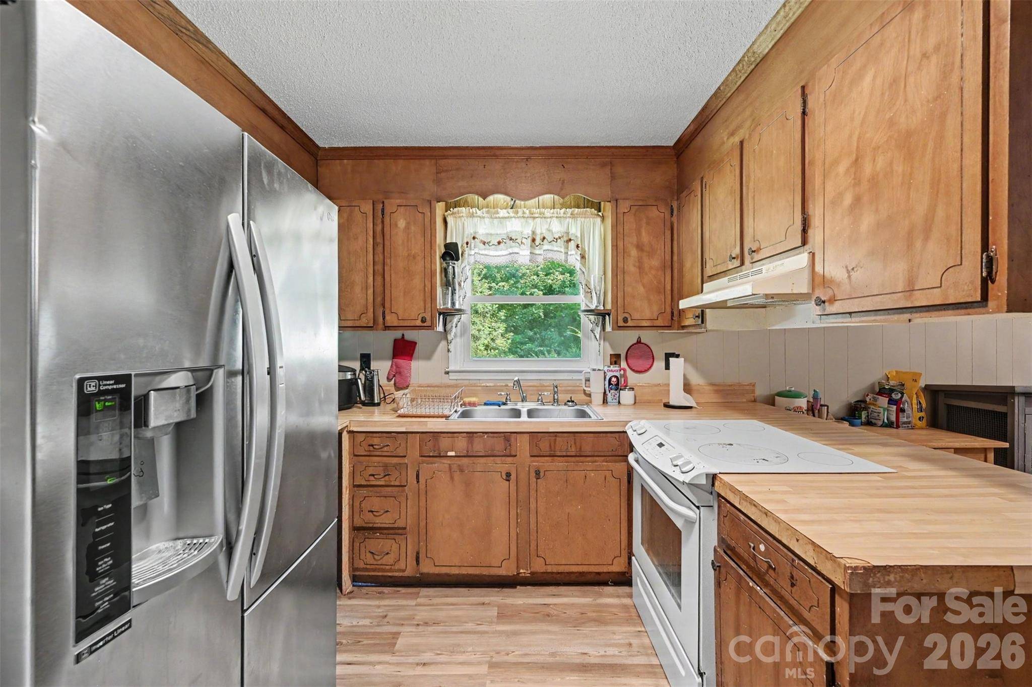 808 E Chestnut ST, Stanley, NC 28164