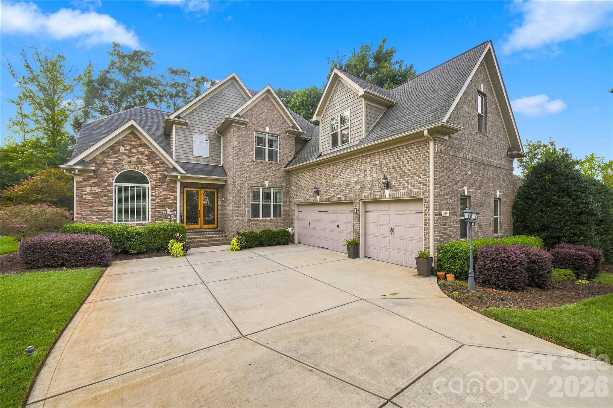 2455 Shiny Leaf DR, Denver, NC 28037
