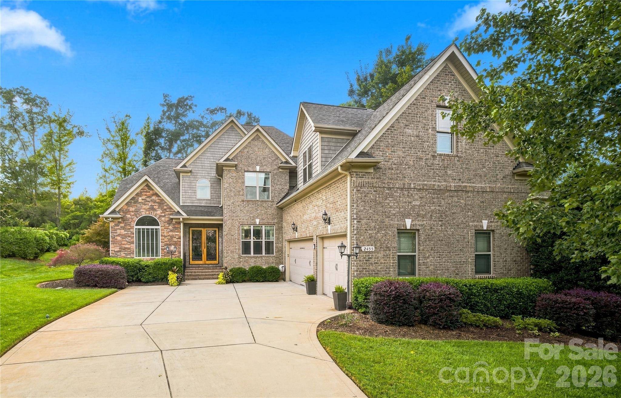 2455 Shiny Leaf DR, Denver, NC 28037