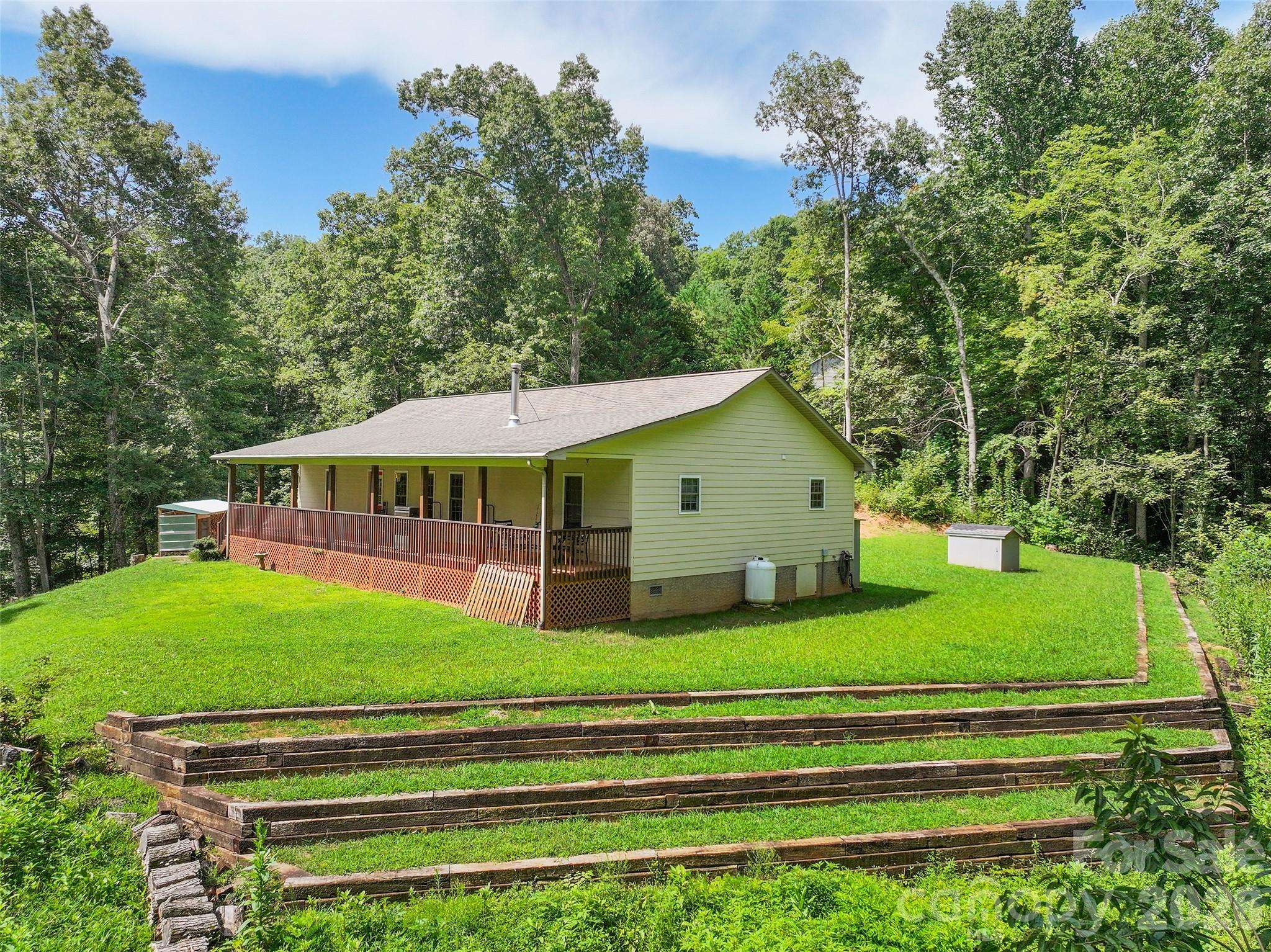 247 Poker Branch RD, Sylva, NC 28779