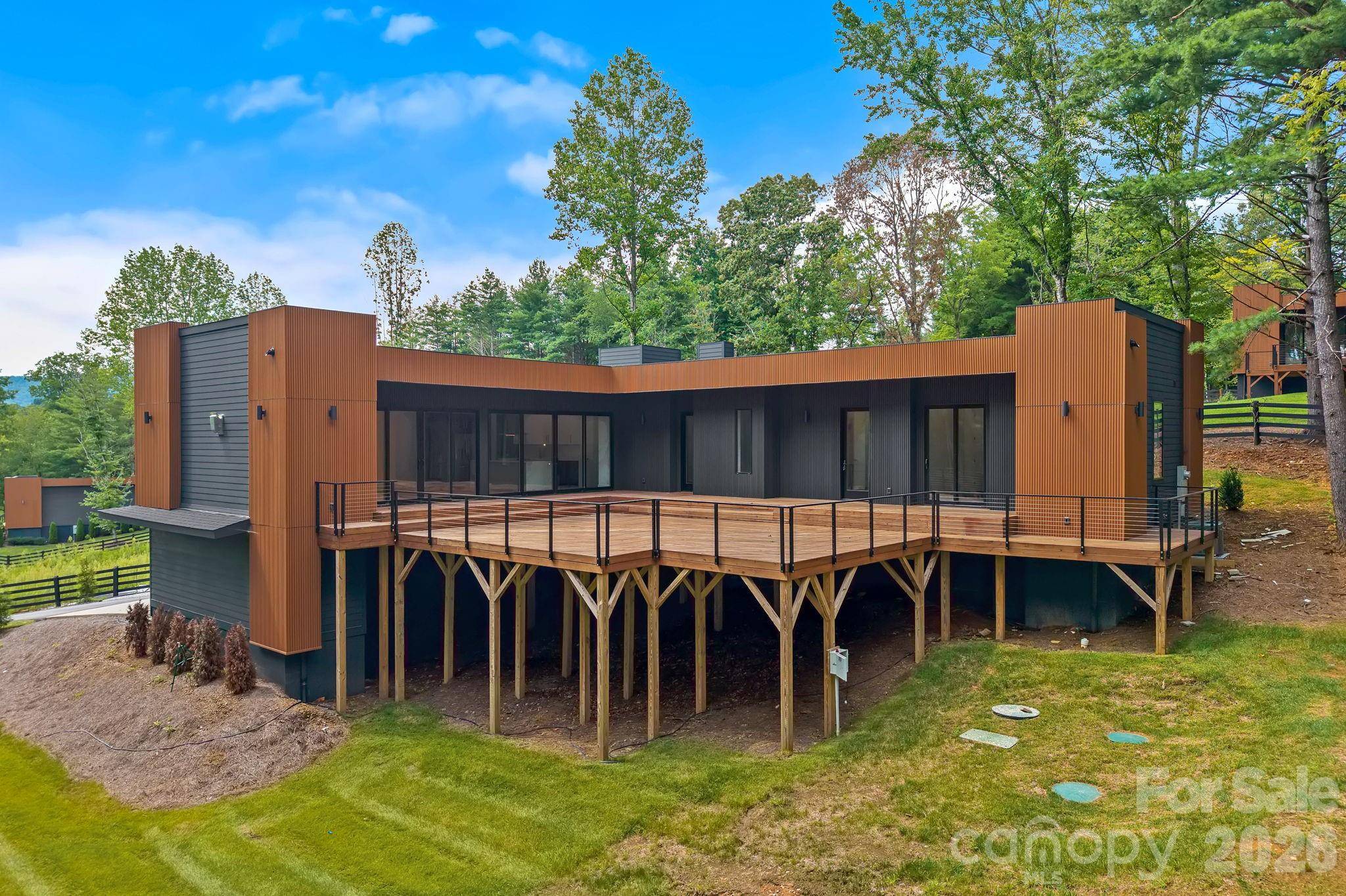 87 Verbania RD, Mills River, NC 28759
