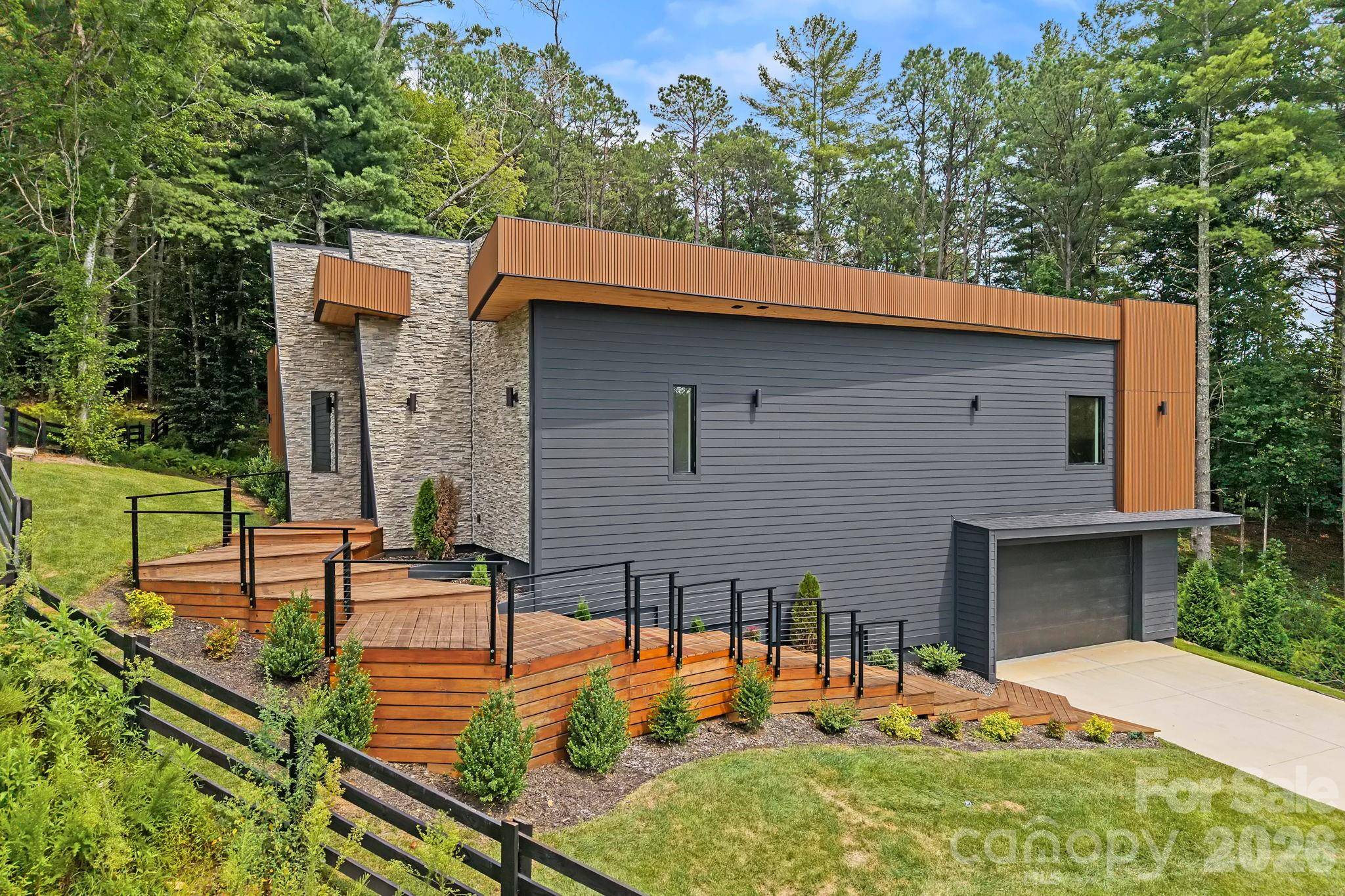 87 Verbania RD, Mills River, NC 28759