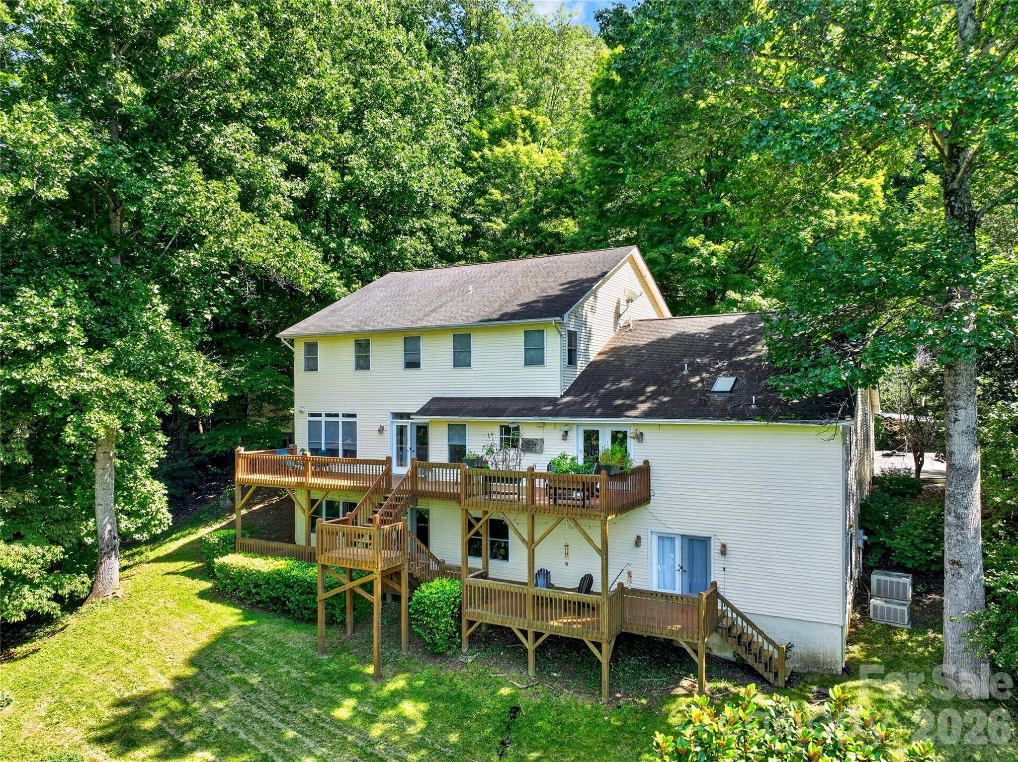719 April PARK #25, Waynesville, NC 28786