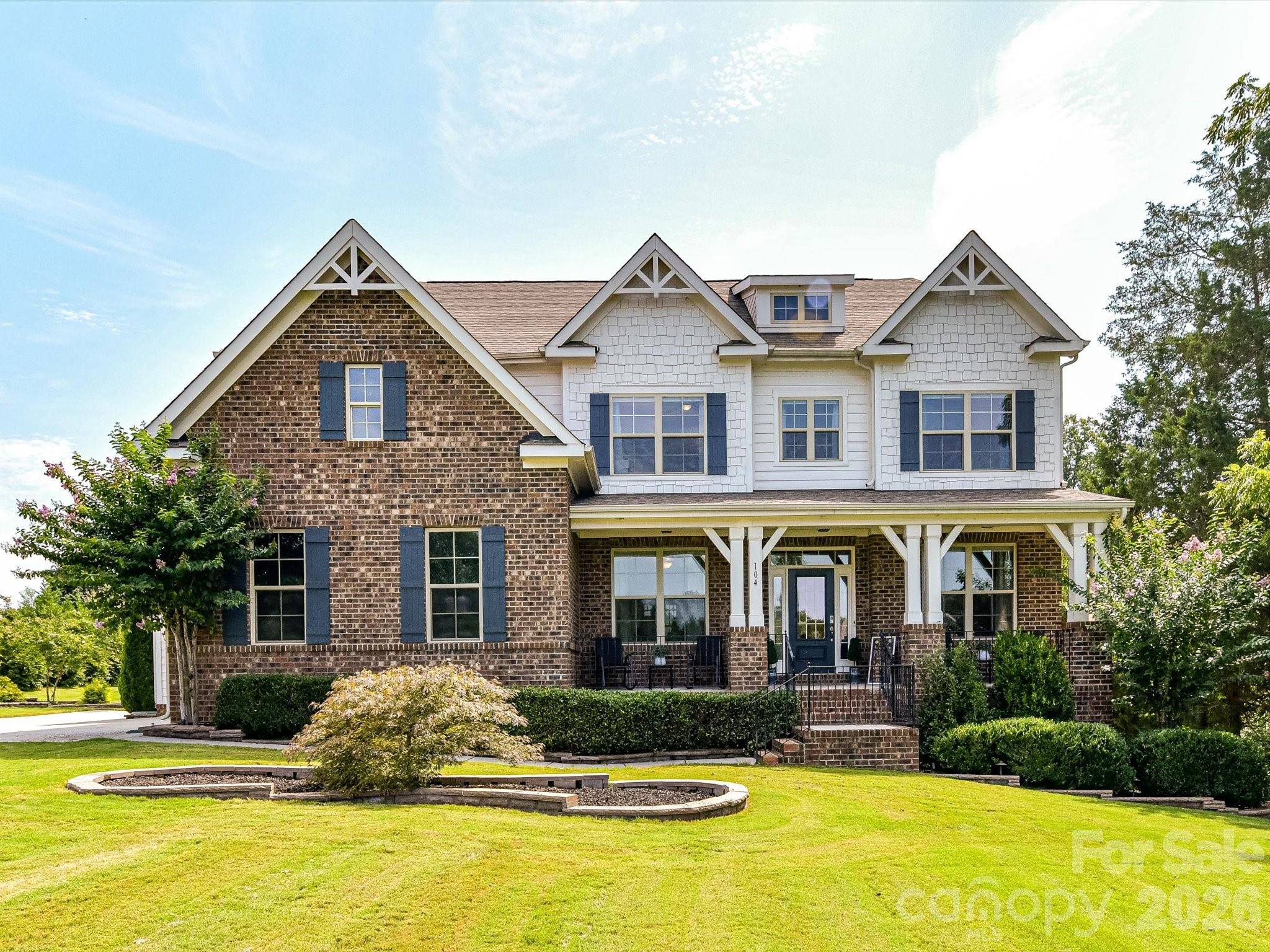 104 Sweet Grass LN, Mooresville, NC 28115