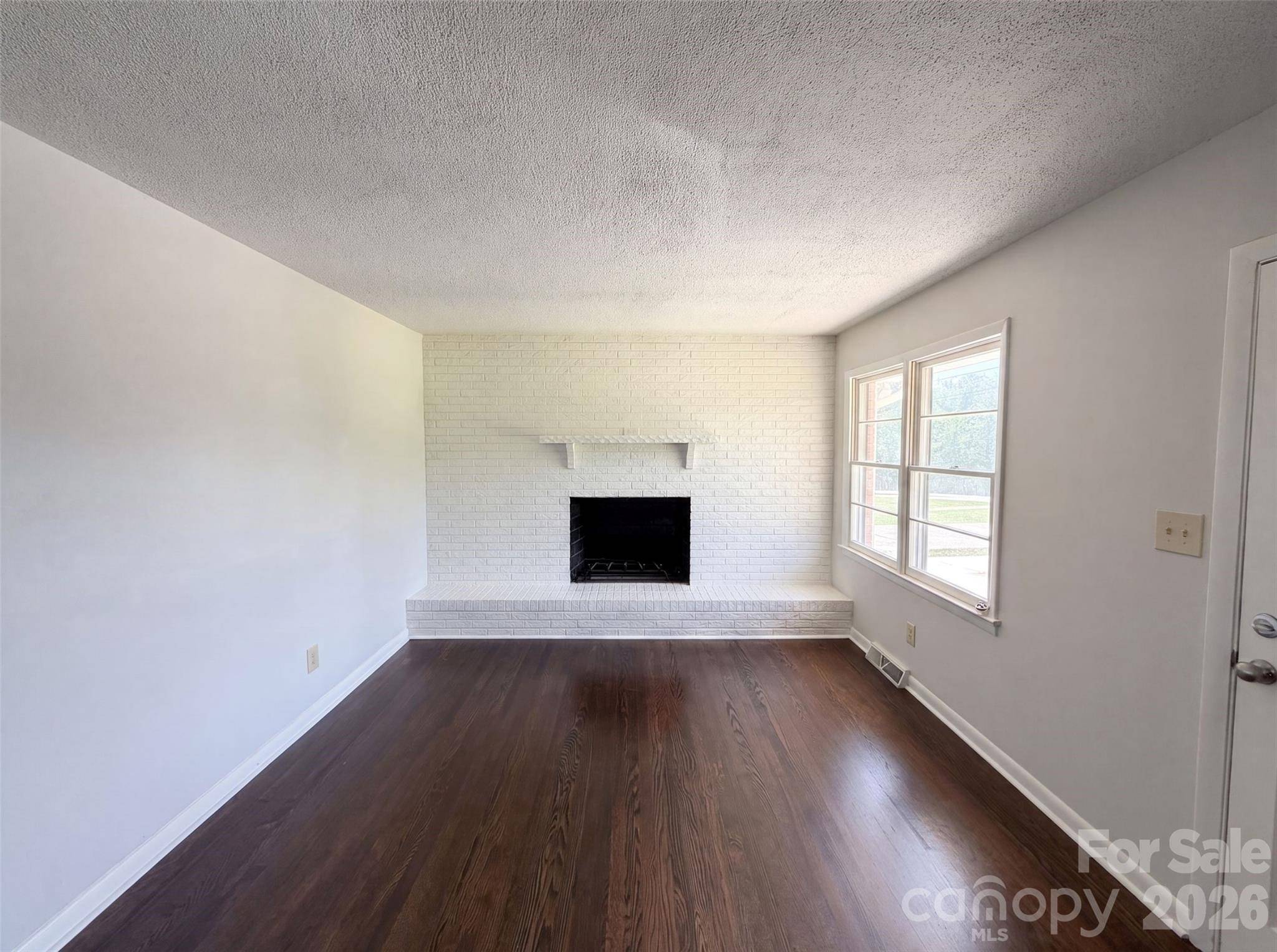 310 W Indiana AVE, Bessemer City, NC 28016