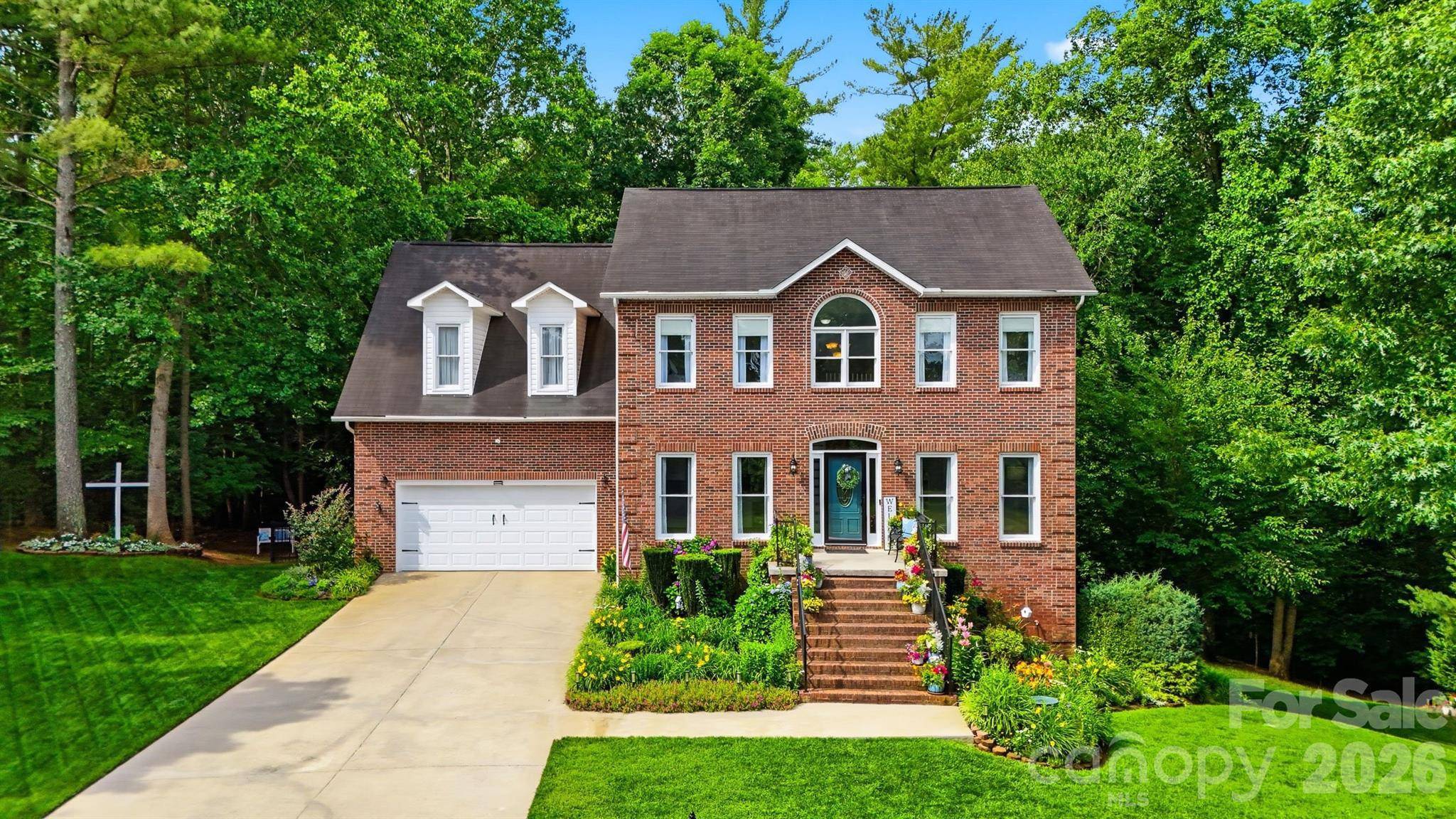 6253 Riviera Run Estates DR, Hickory, NC 28601