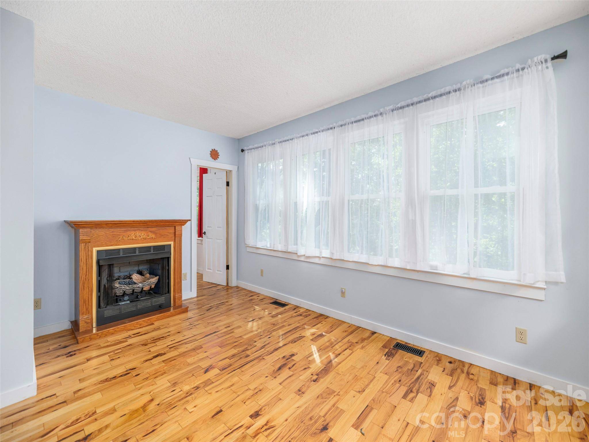 45 James DR, Leicester, NC 28748