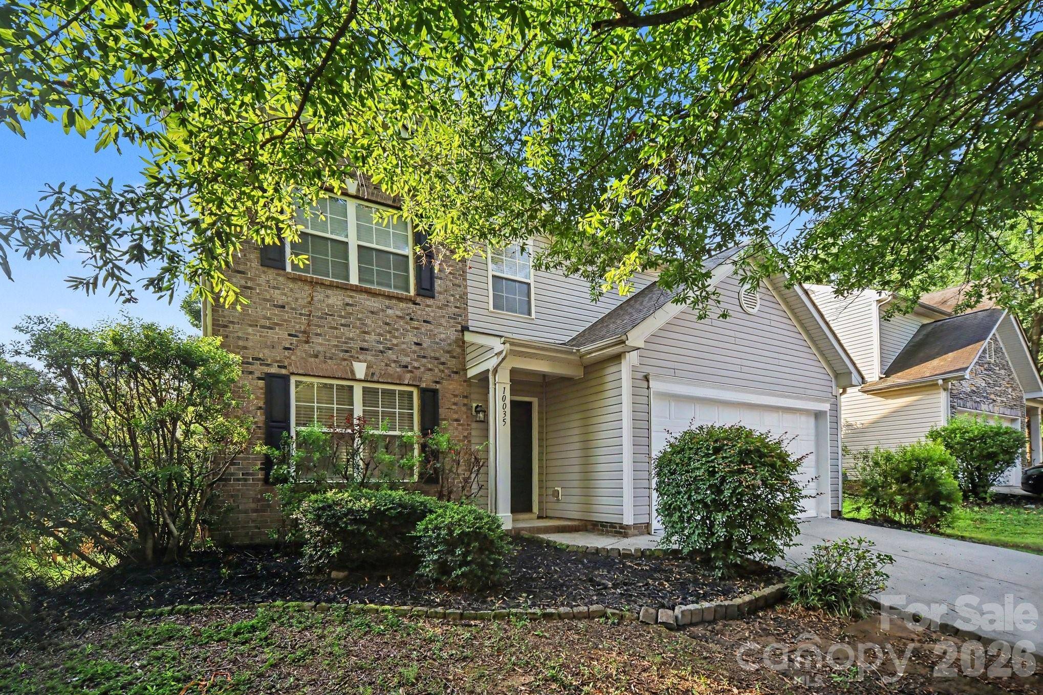 10035 Barrands LN, Charlotte, NC 28278