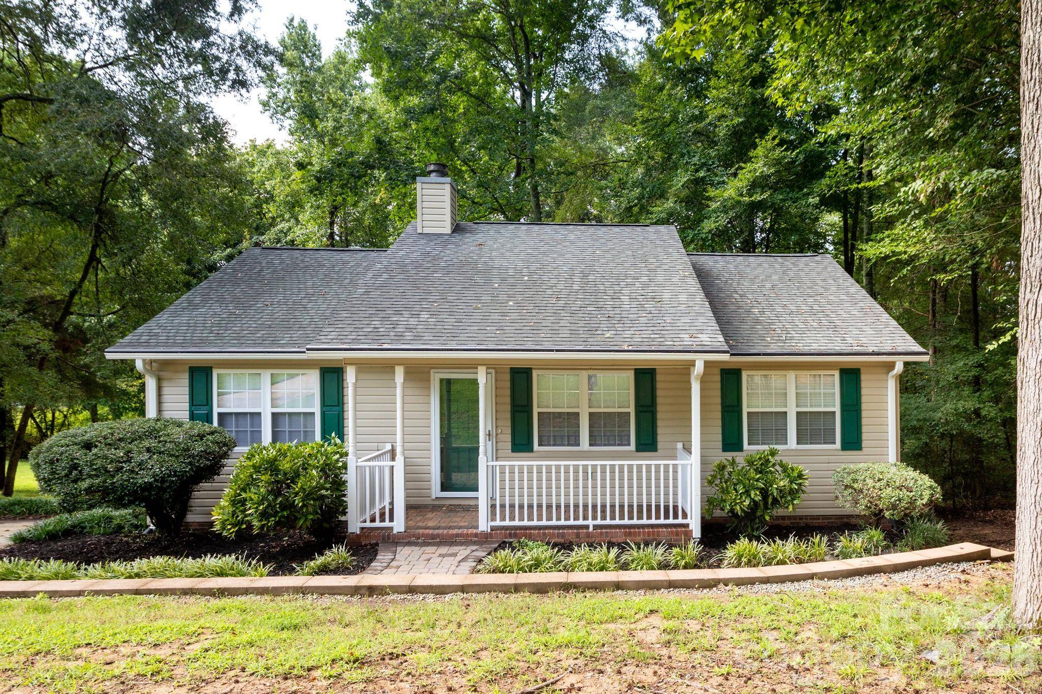 820 SE Clearview CT SE, Concord, NC 28025
