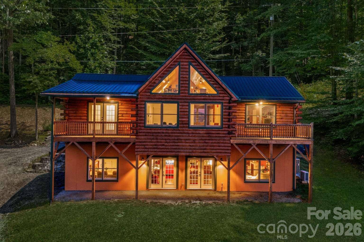 382 Paint Fork RD, Barnardsville, NC 28709