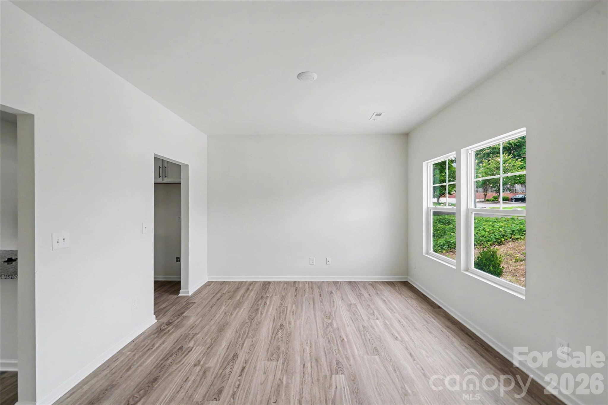 211 E 8th AVE, Gastonia, NC 28054