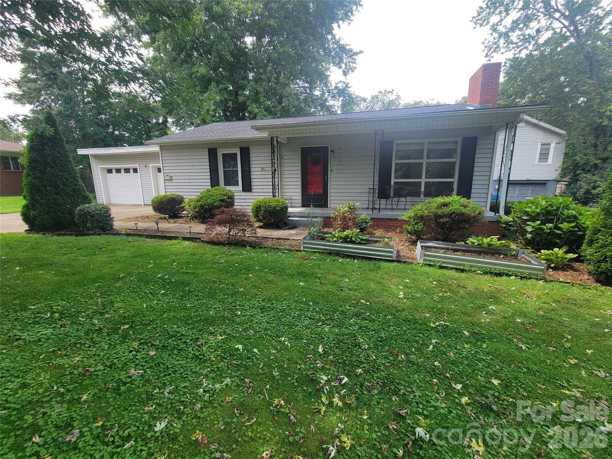 678 Brown AVE, Waynesville, NC 28786