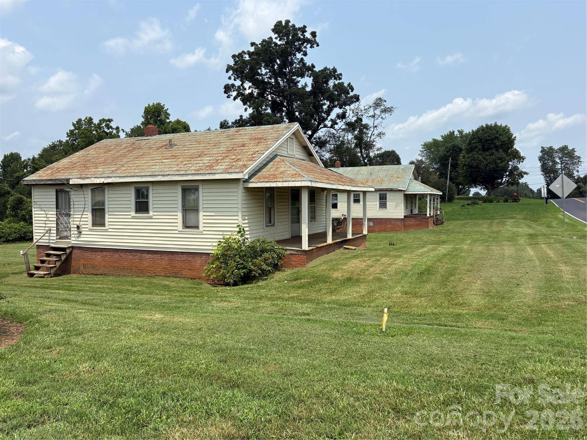 1306 Salem RD, Morganton, NC 28655