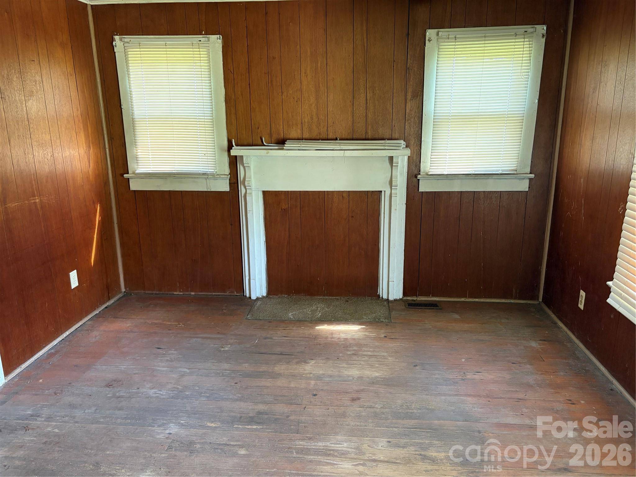 1306 Salem RD, Morganton, NC 28655