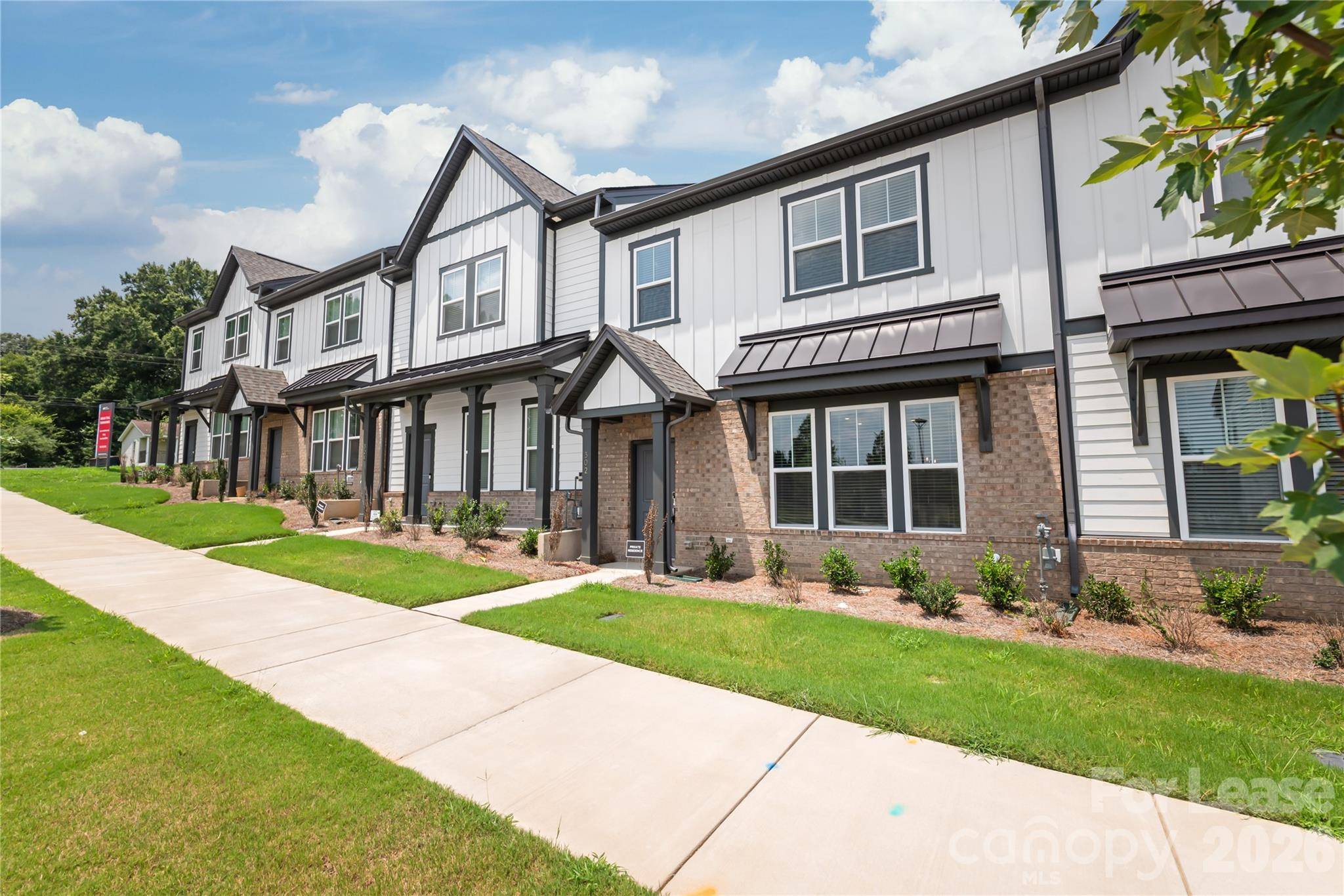 302 Silver Fleet DR, Indian Trail, NC 28079