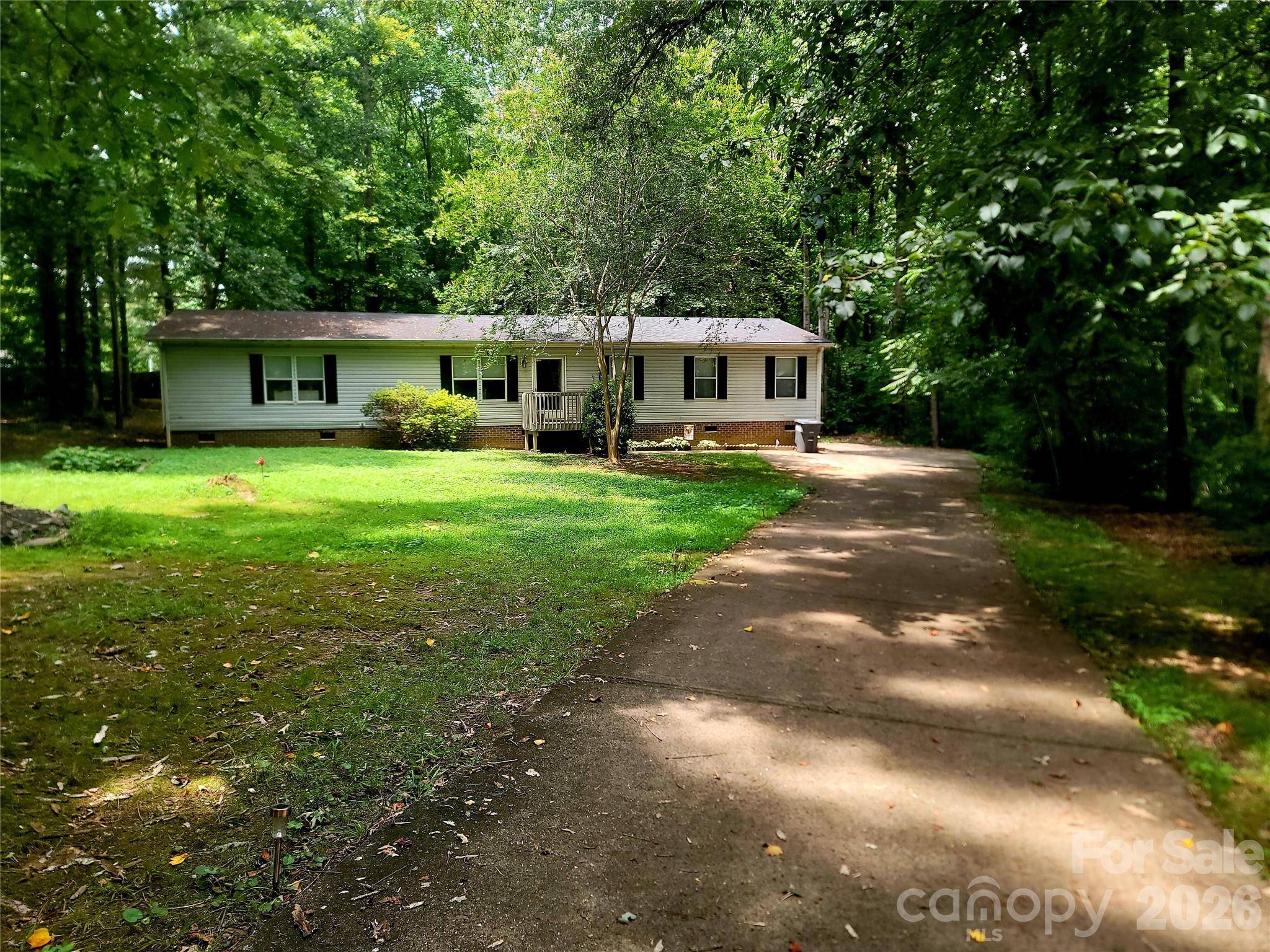 121 Sylvan DR, Statesville, NC 28677