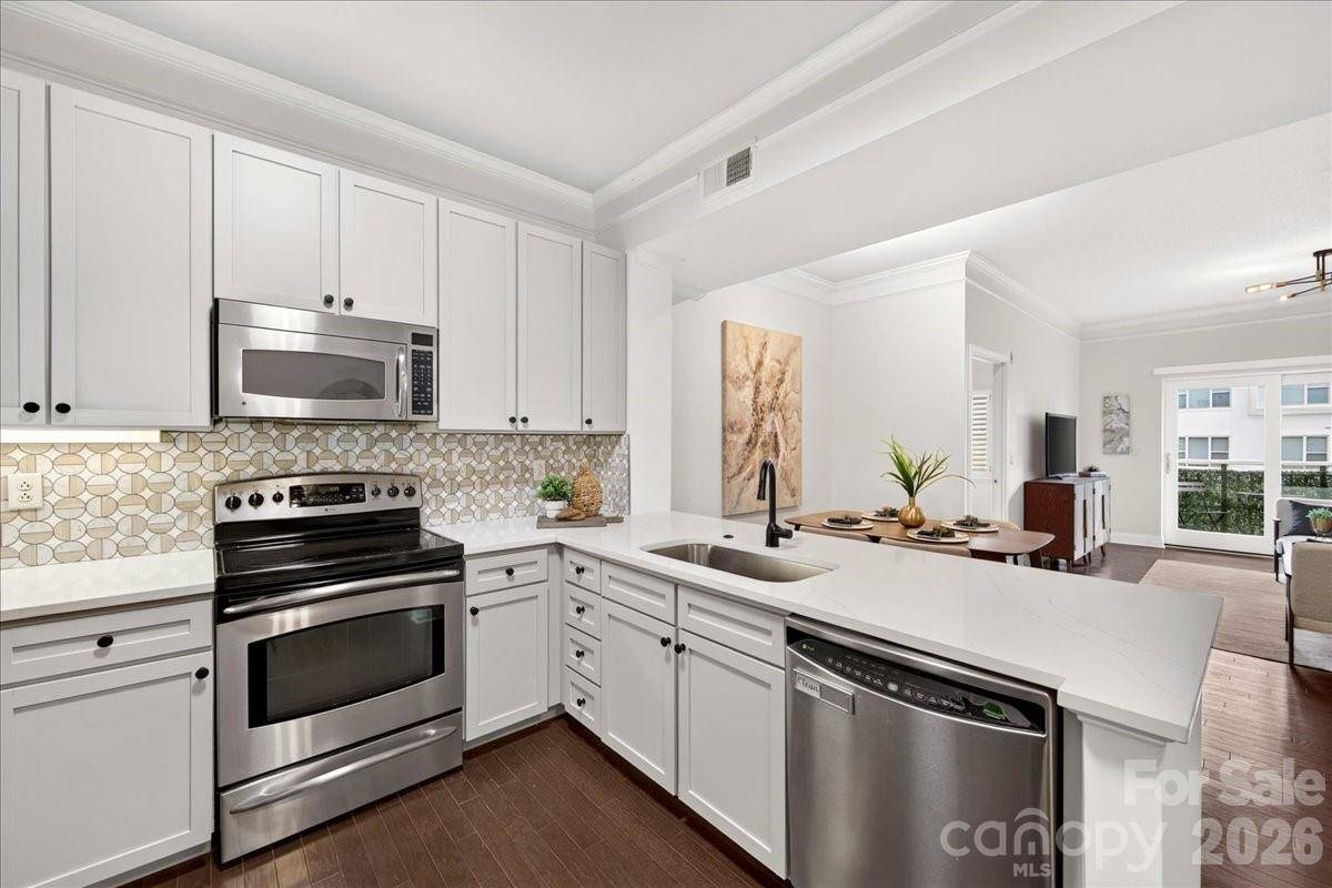 721 Governor Morrison ST #526, Charlotte, NC 28211