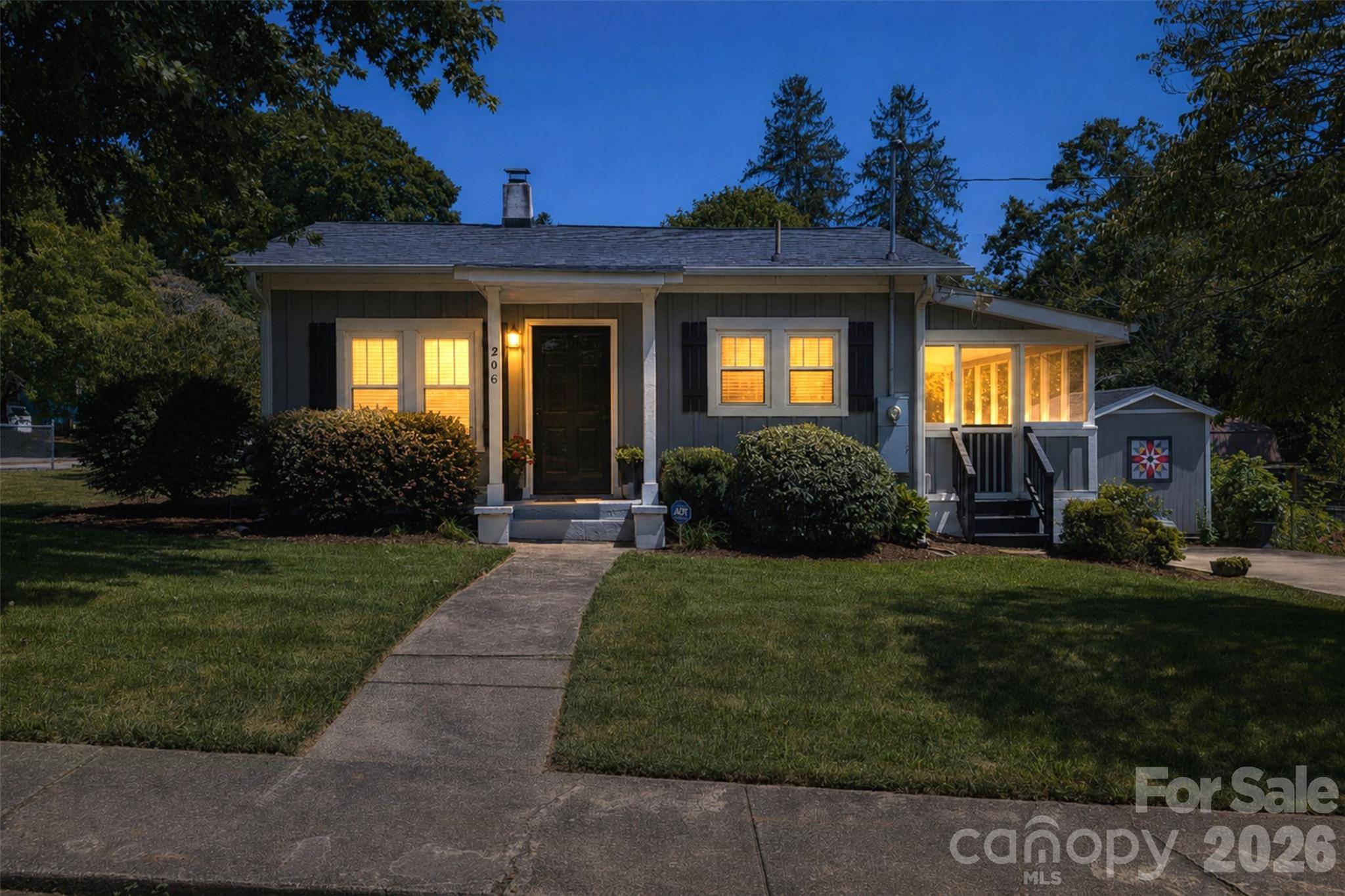 206 Kerlee Heights RD, Black Mountain, NC 28711