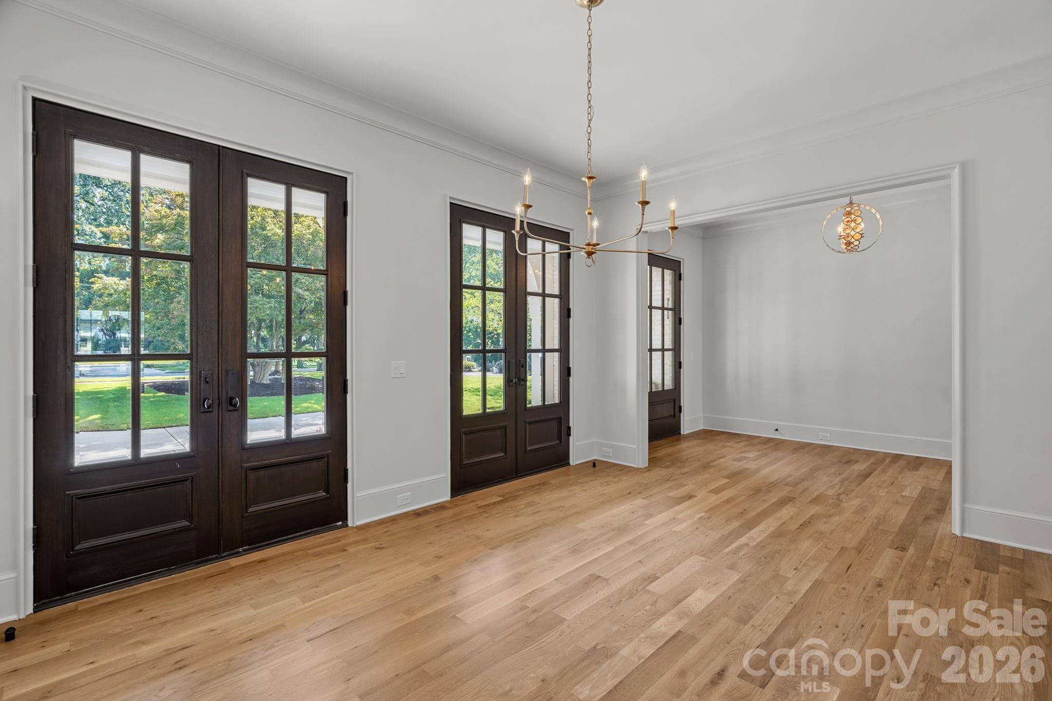 1220 Biltmore DR, Charlotte, NC 28207