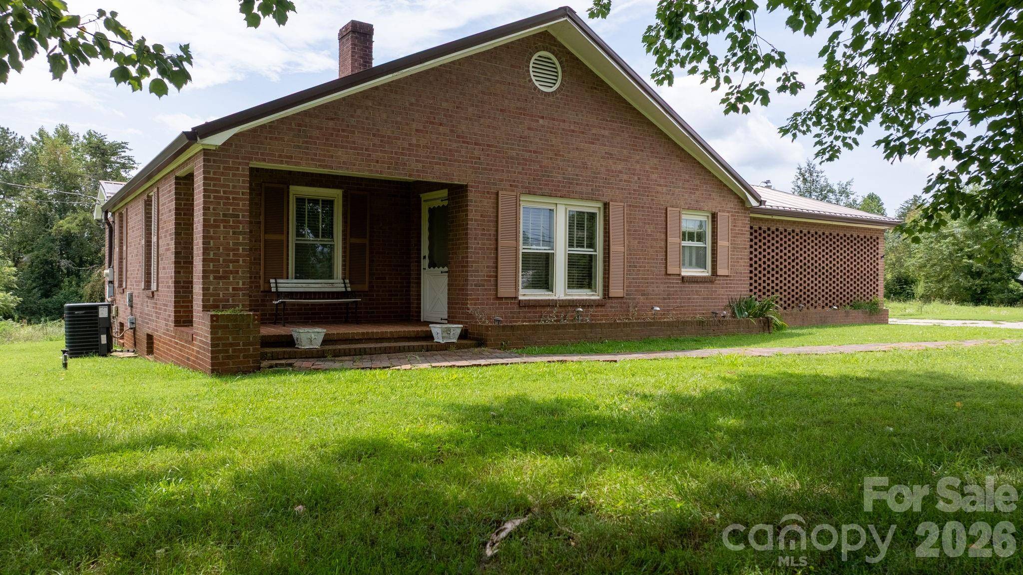 316 Drexel RD, Morganton, NC 28655