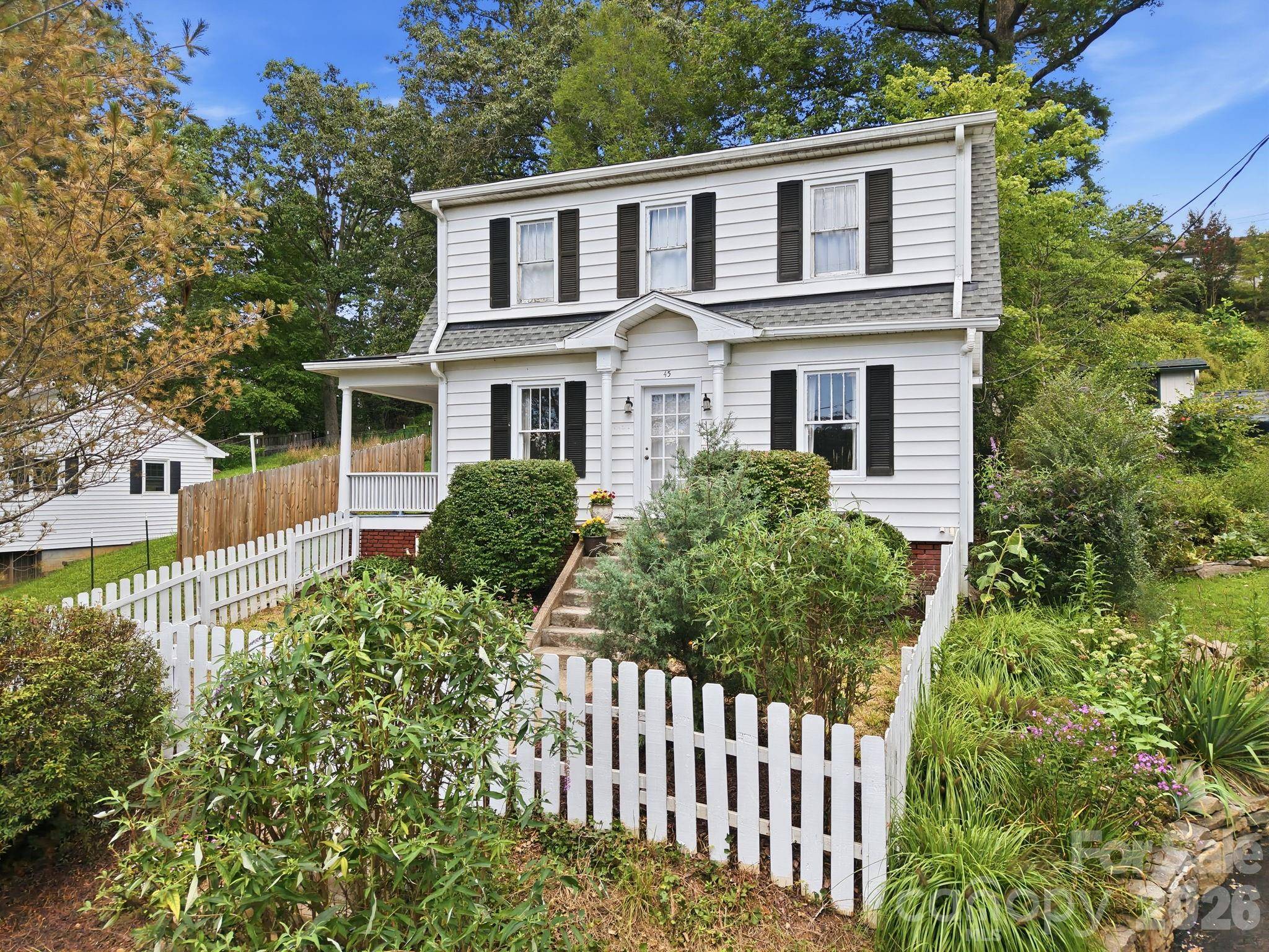 45 Woodvale AVE, Asheville, NC 28804