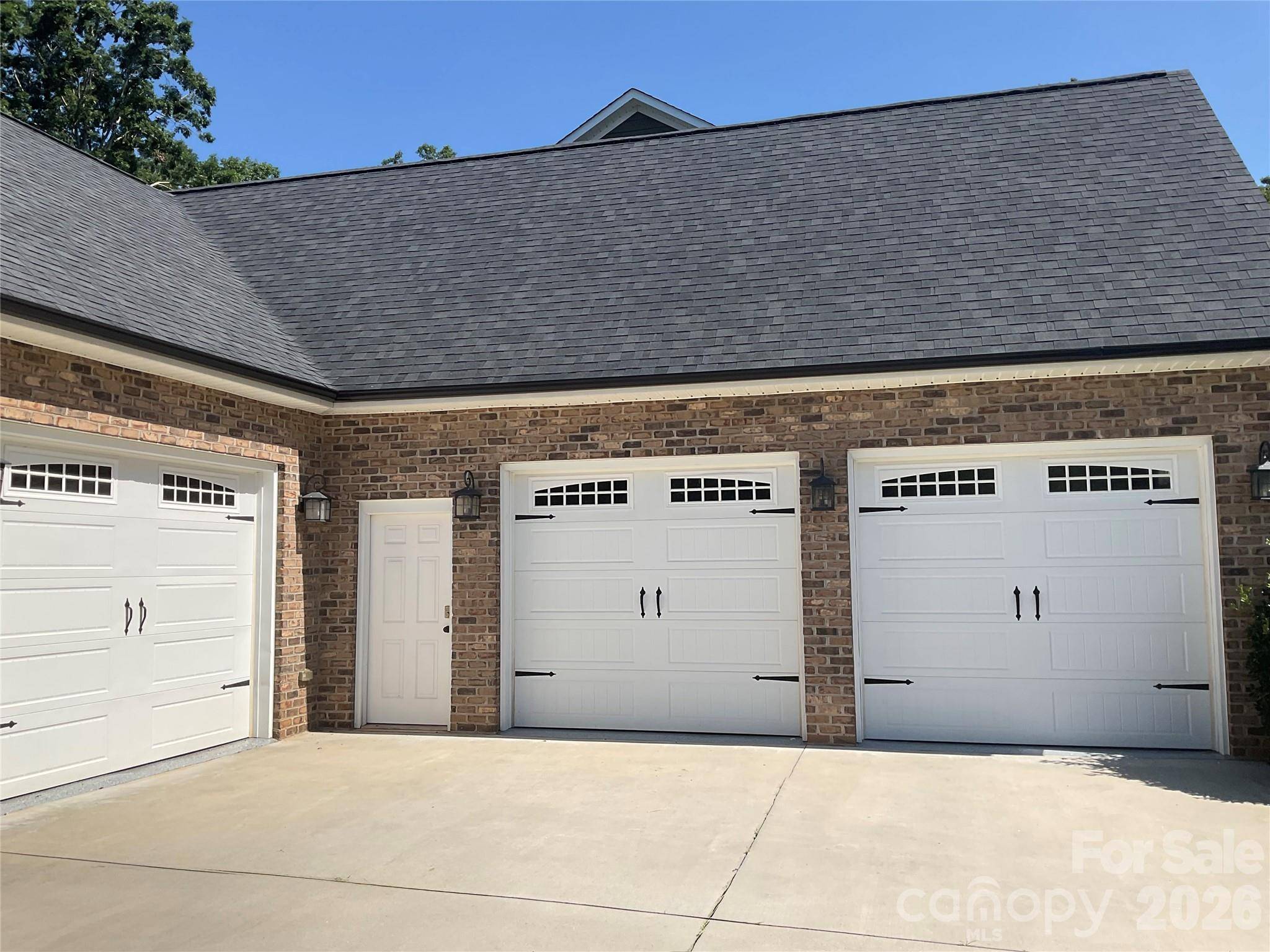 135 Blossom Hill RD, Lincolnton, NC 28092