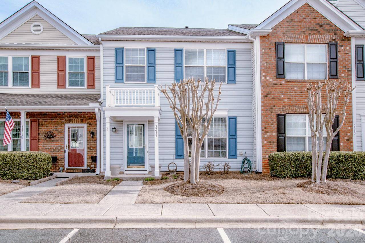 3233 Mannington DR, Charlotte, NC 28270