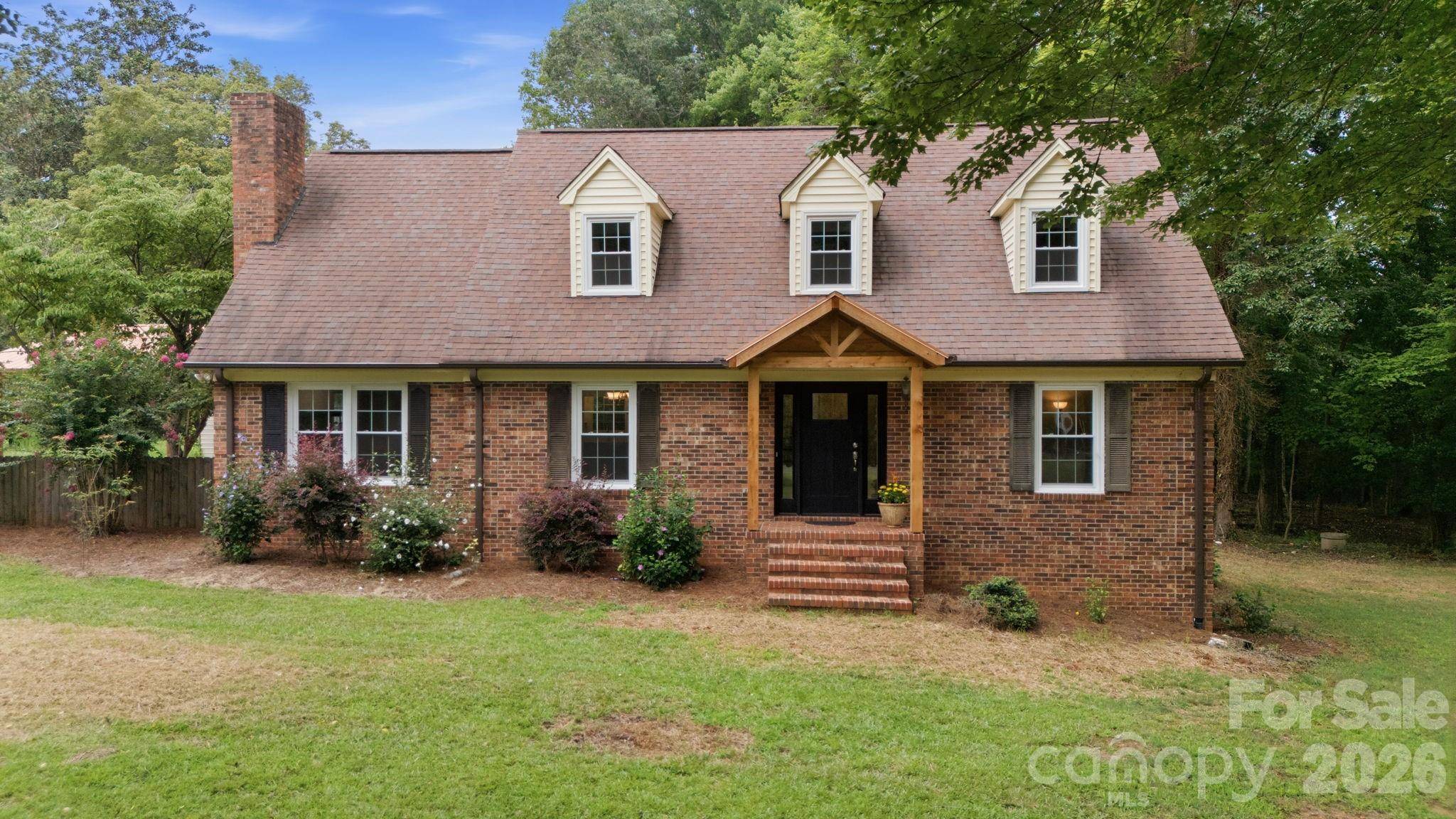 360 Small RD, Randleman, NC 27317