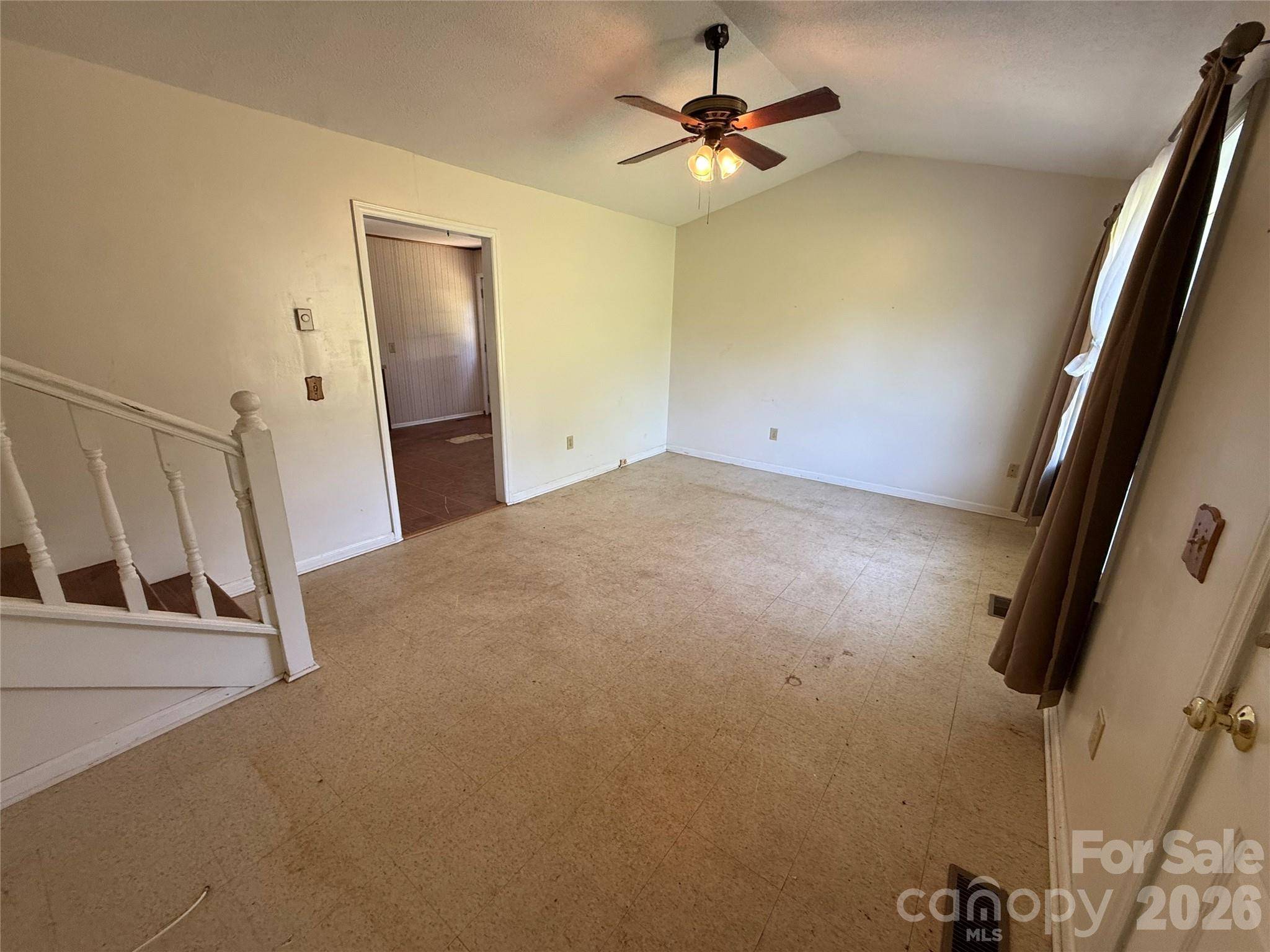 3695 Commanche CT, Lenoir, NC 28645