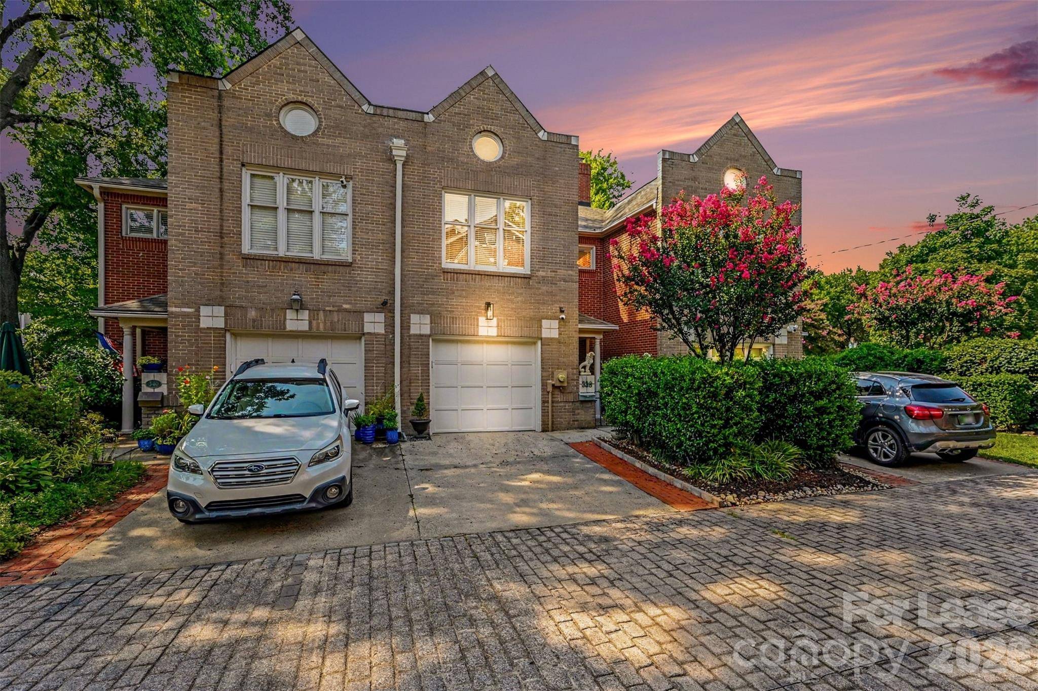 338 Settlers LN, Charlotte, NC 28202