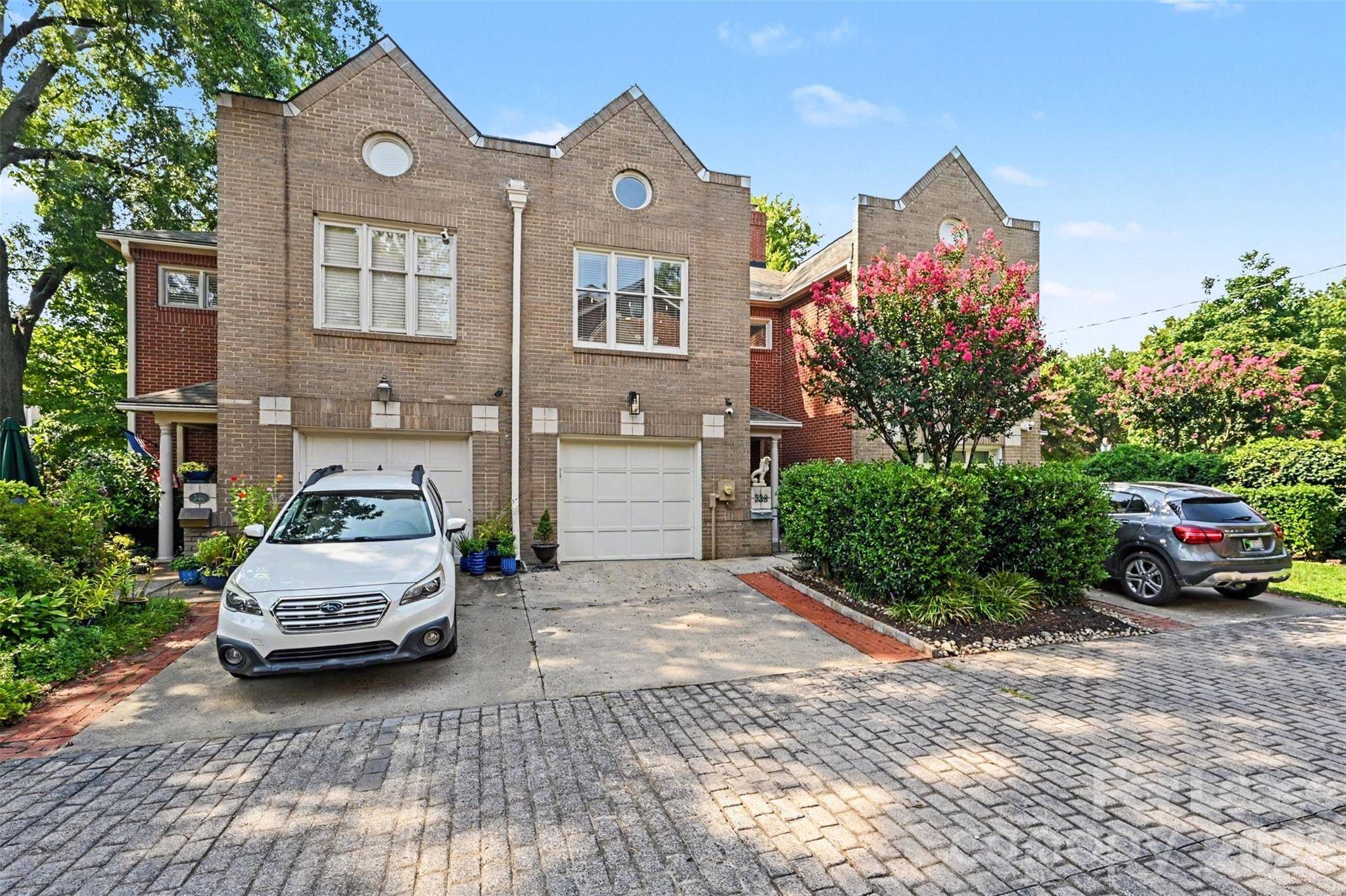 338 Settlers LN, Charlotte, NC 28202