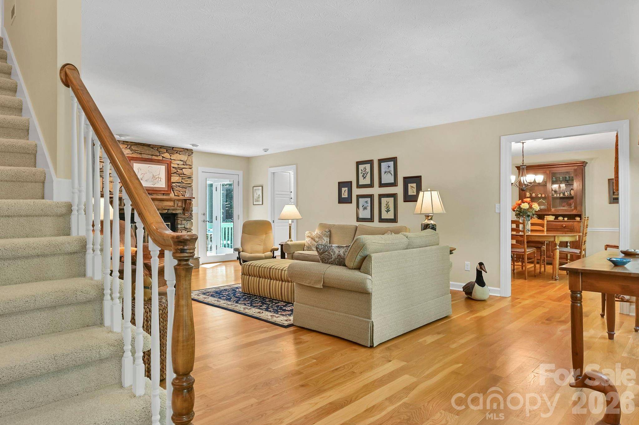 3 Rodney CT, Flat Rock, NC 28731