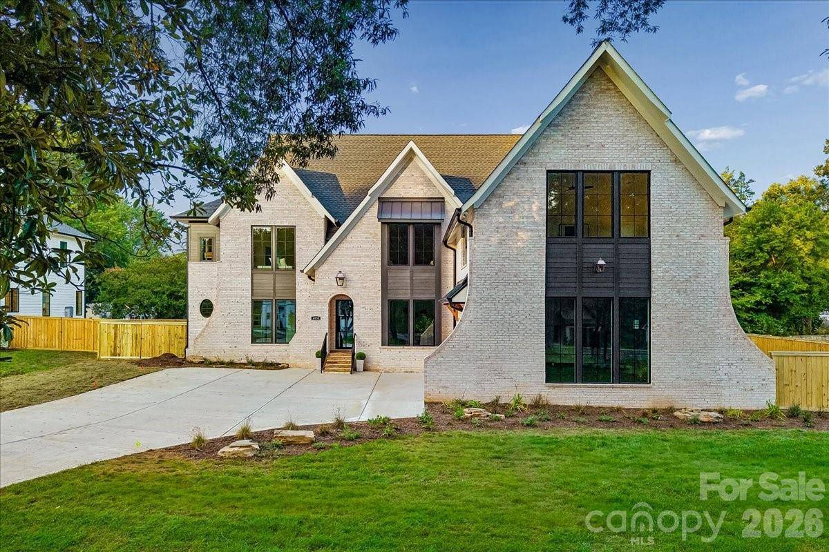4635 Water Oak RD, Charlotte, NC 28211