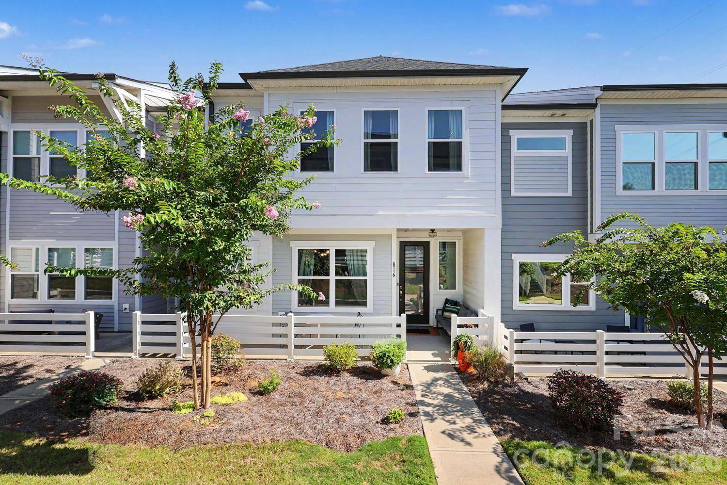 816 Redd ALY, Charlotte, NC 28217