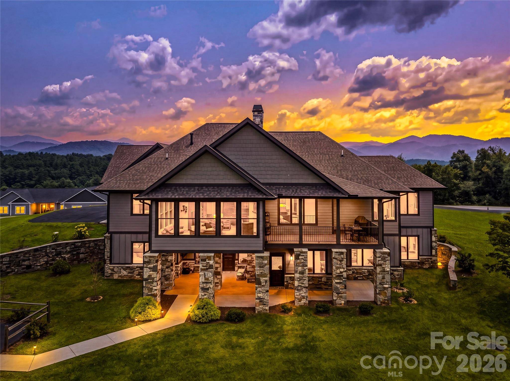 360 Turkey Branch RD, Mars Hill, NC 28754