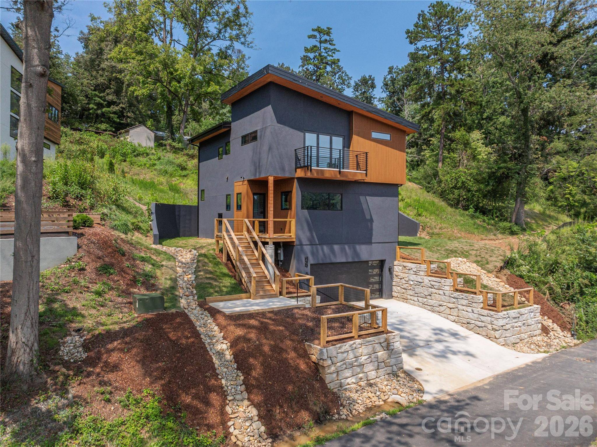 19 Woodbine RD, Asheville, NC 28804