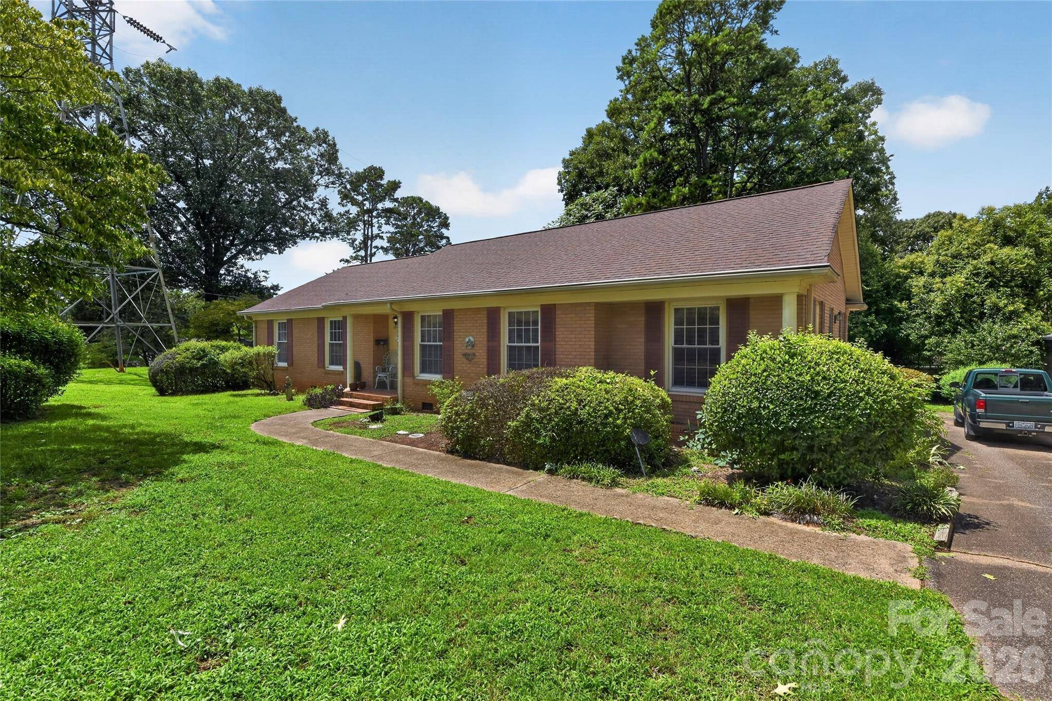 1311 Cambridge ST, Gastonia, NC 28054