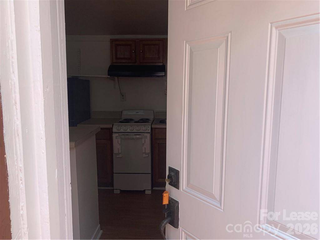 544 N Center ST #D, Statesville, NC 28677