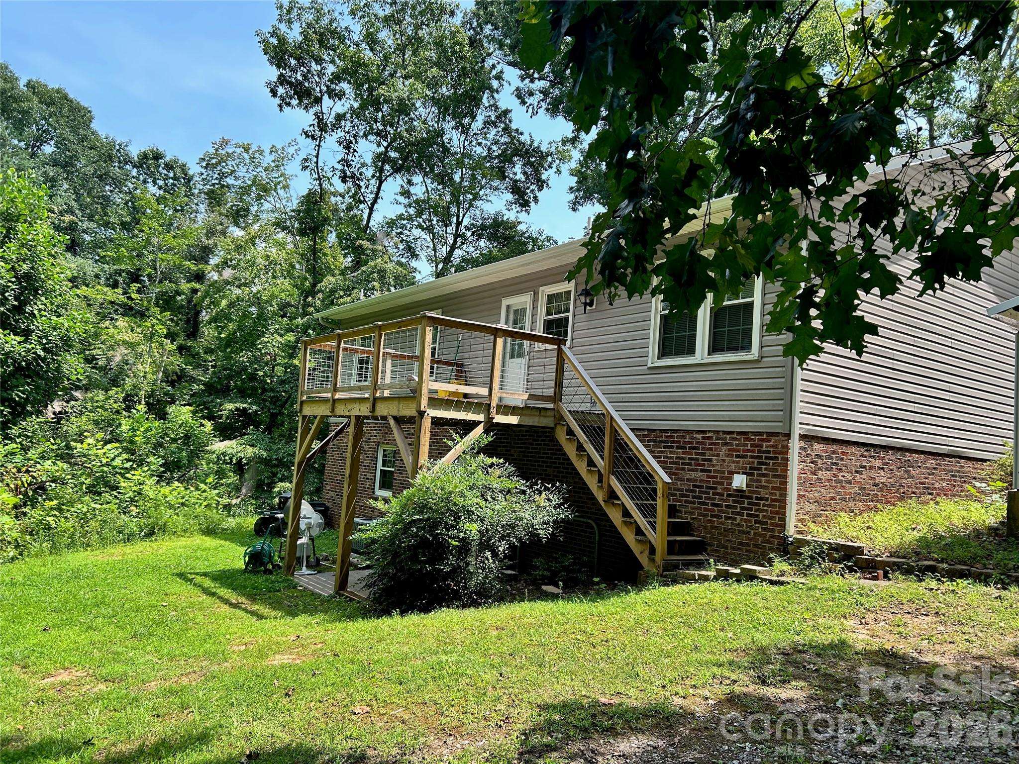 2758 McNeelly DR, Valdese, NC 28690