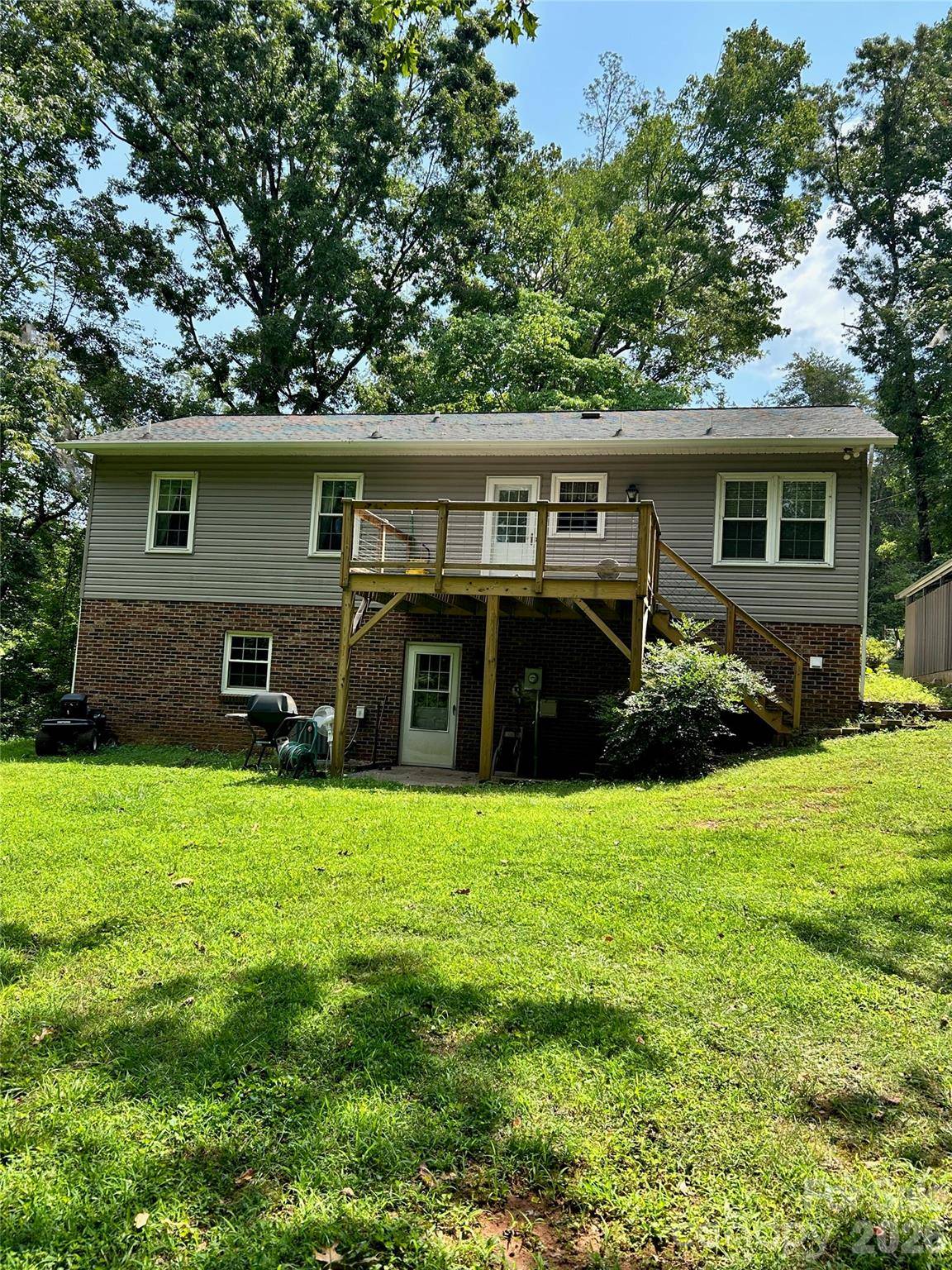 2758 McNeelly DR, Valdese, NC 28690
