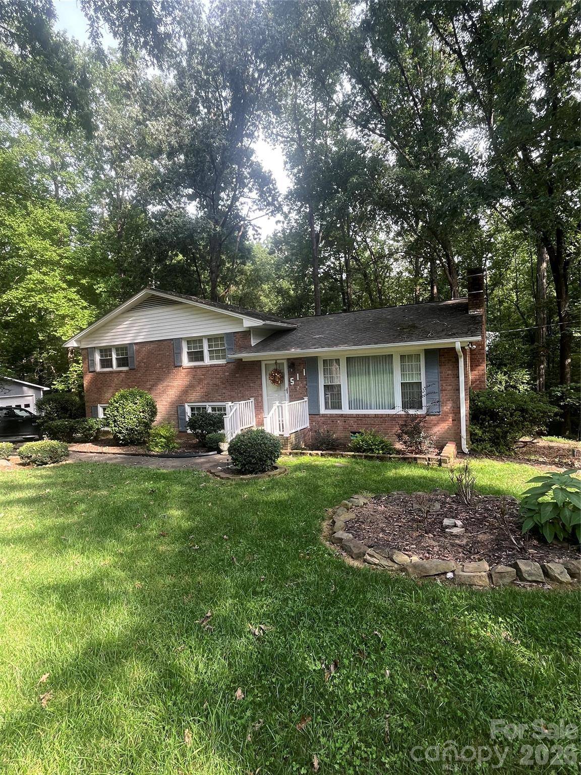 511 Crestview DR, Albemarle, NC 28001