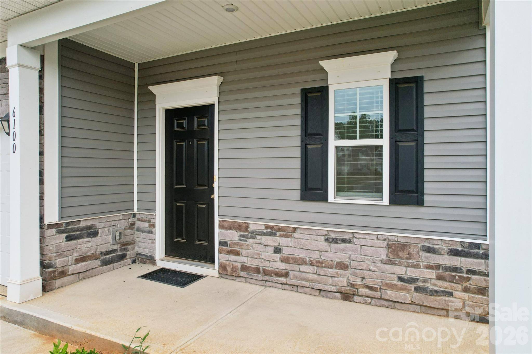6100 Gala LN, Charlotte, NC 28215