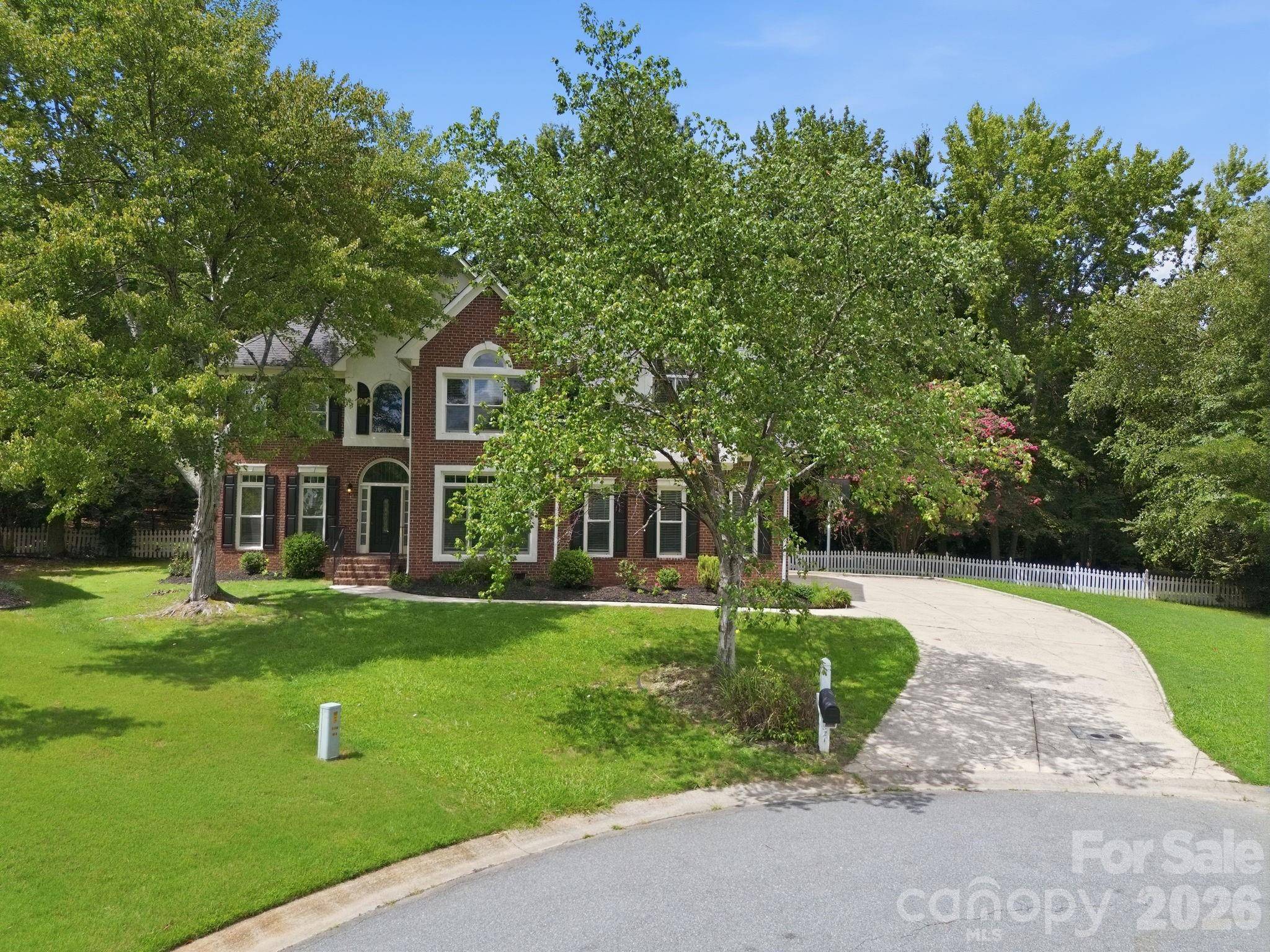 1321 Hillshire Meadow DR, Matthews, NC 28105