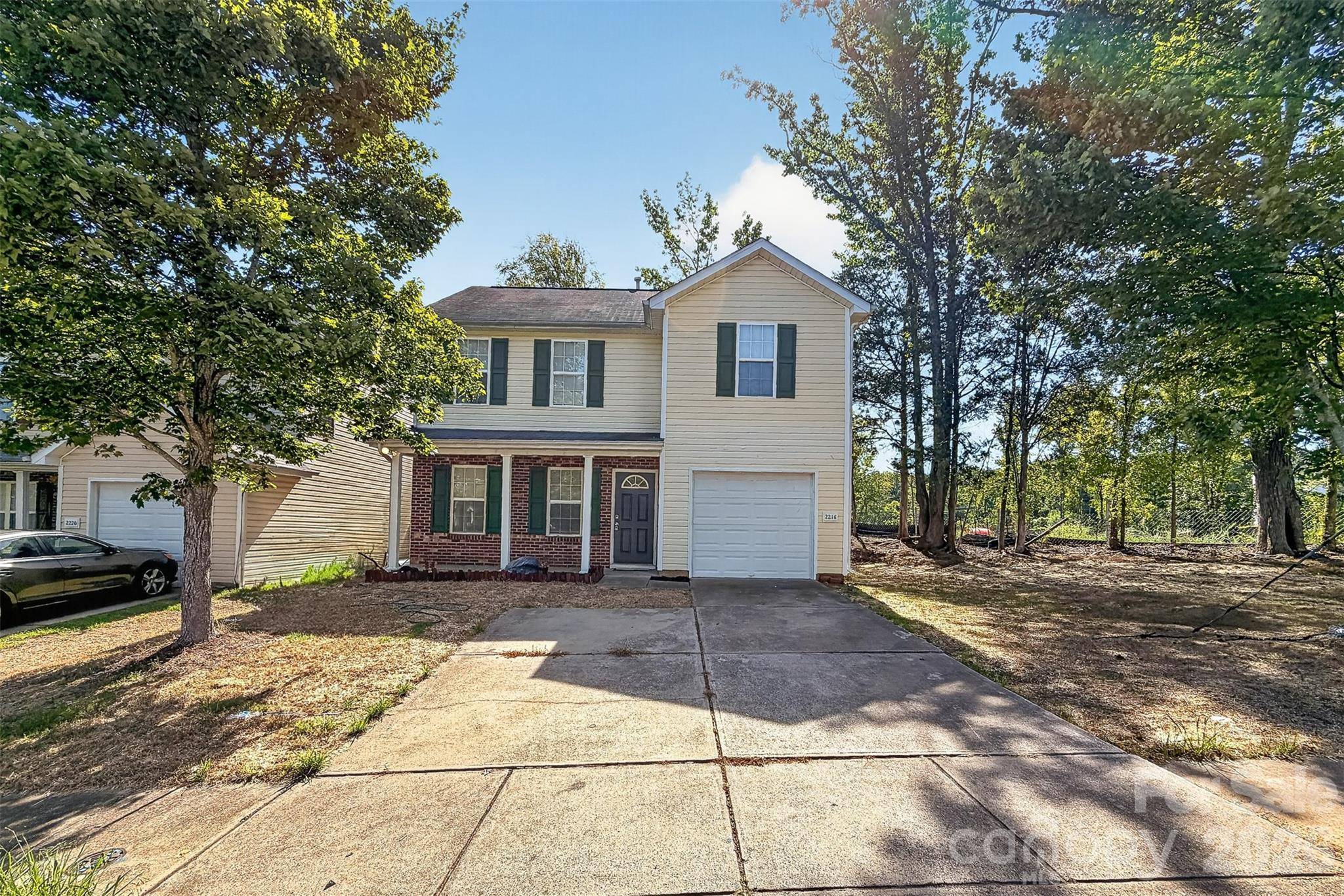2216 Emmons LN, Charlotte, NC 28212