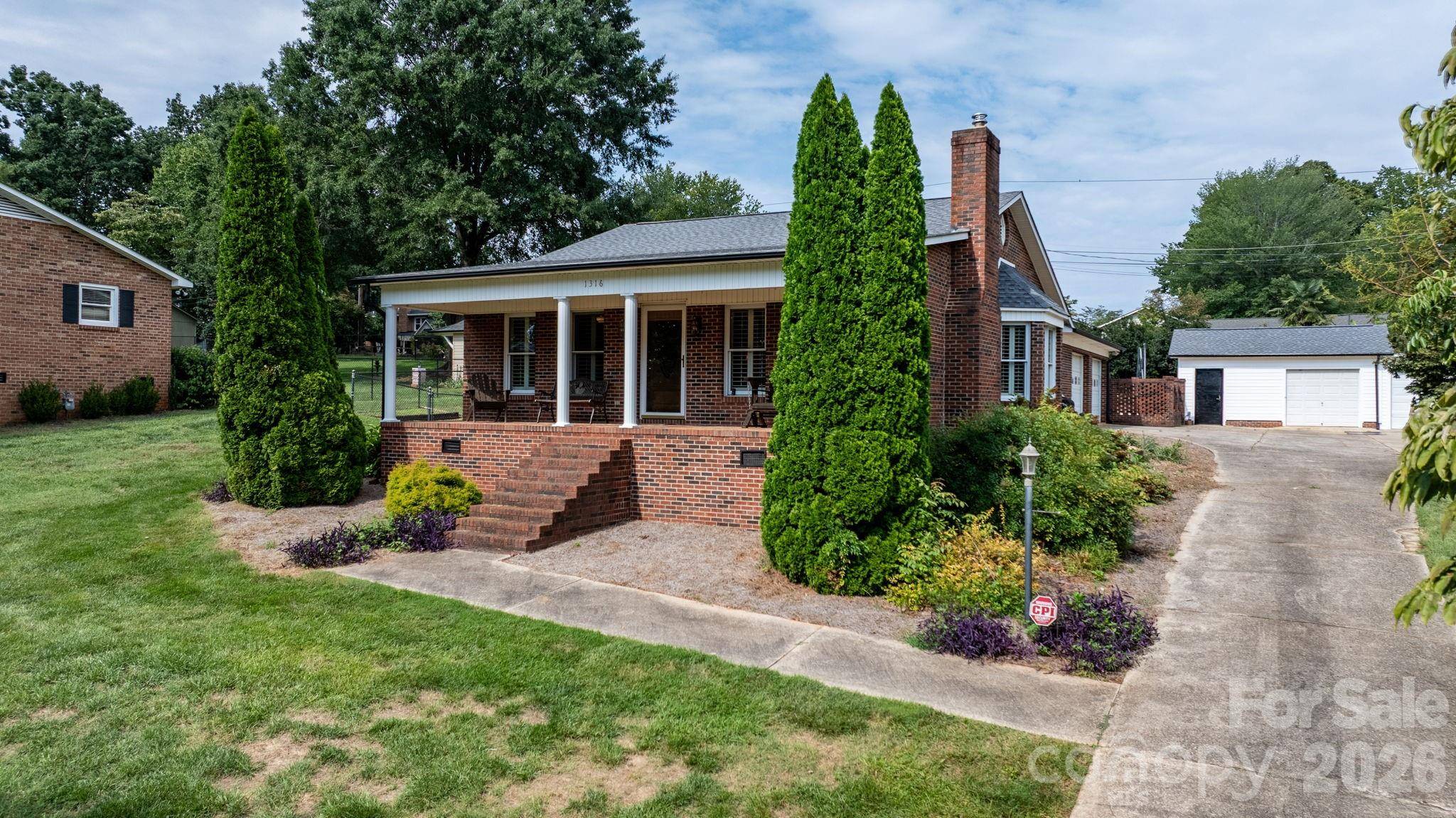 1316 Oak Canopy RD, Lincolnton, NC 28092